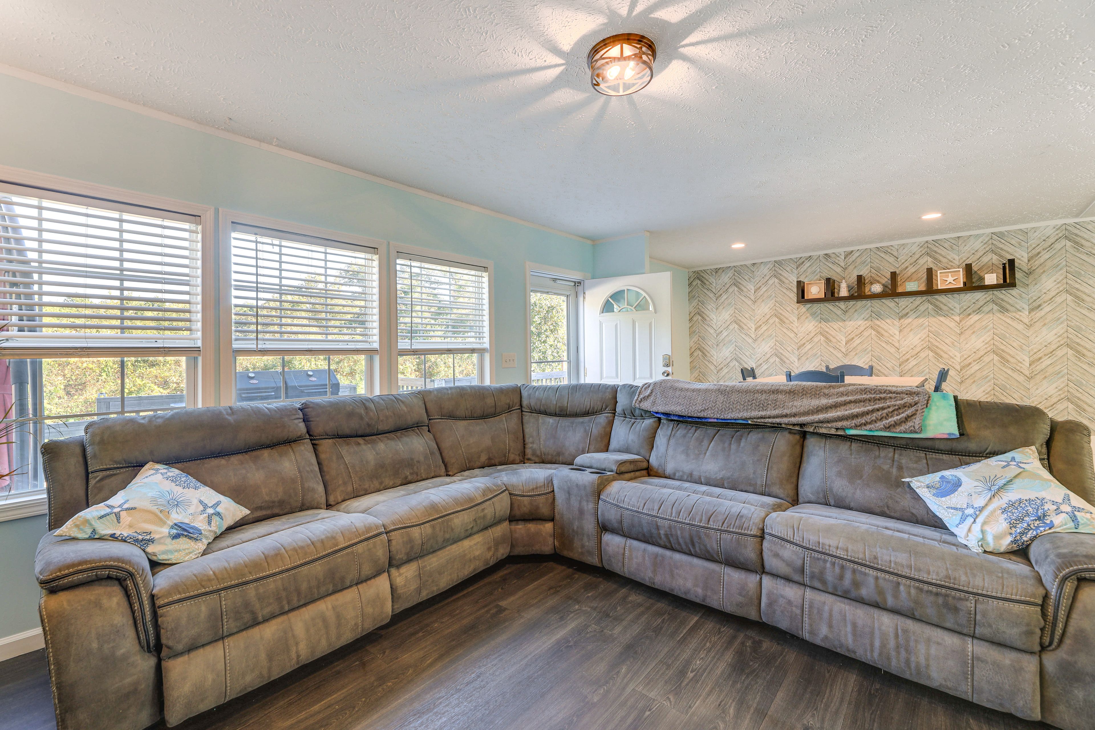 Living Room | Smart TV