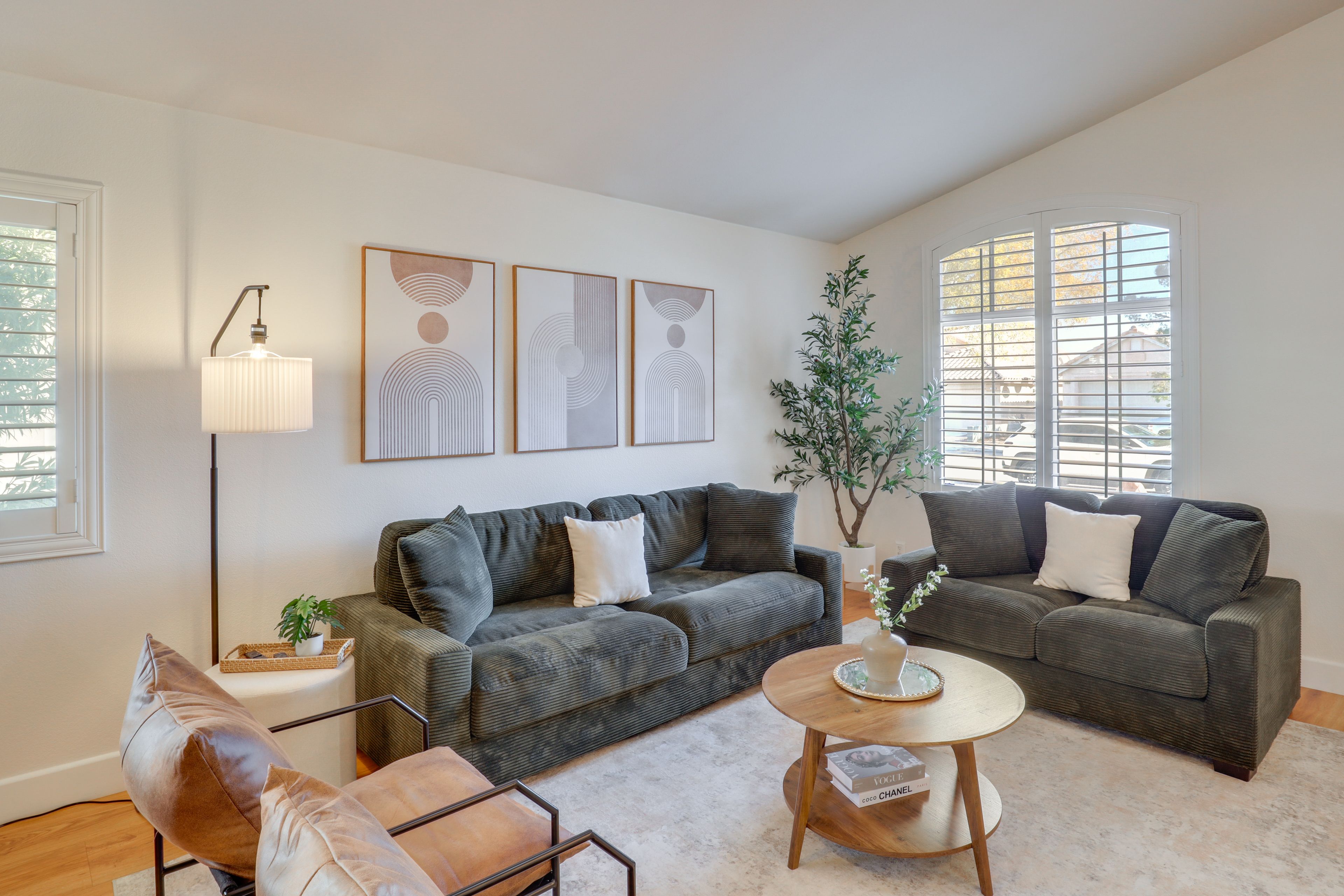 Las Vegas Vacation Rental | 3BR | 2BA | 1,599 Sq Ft | Small Step to Enter