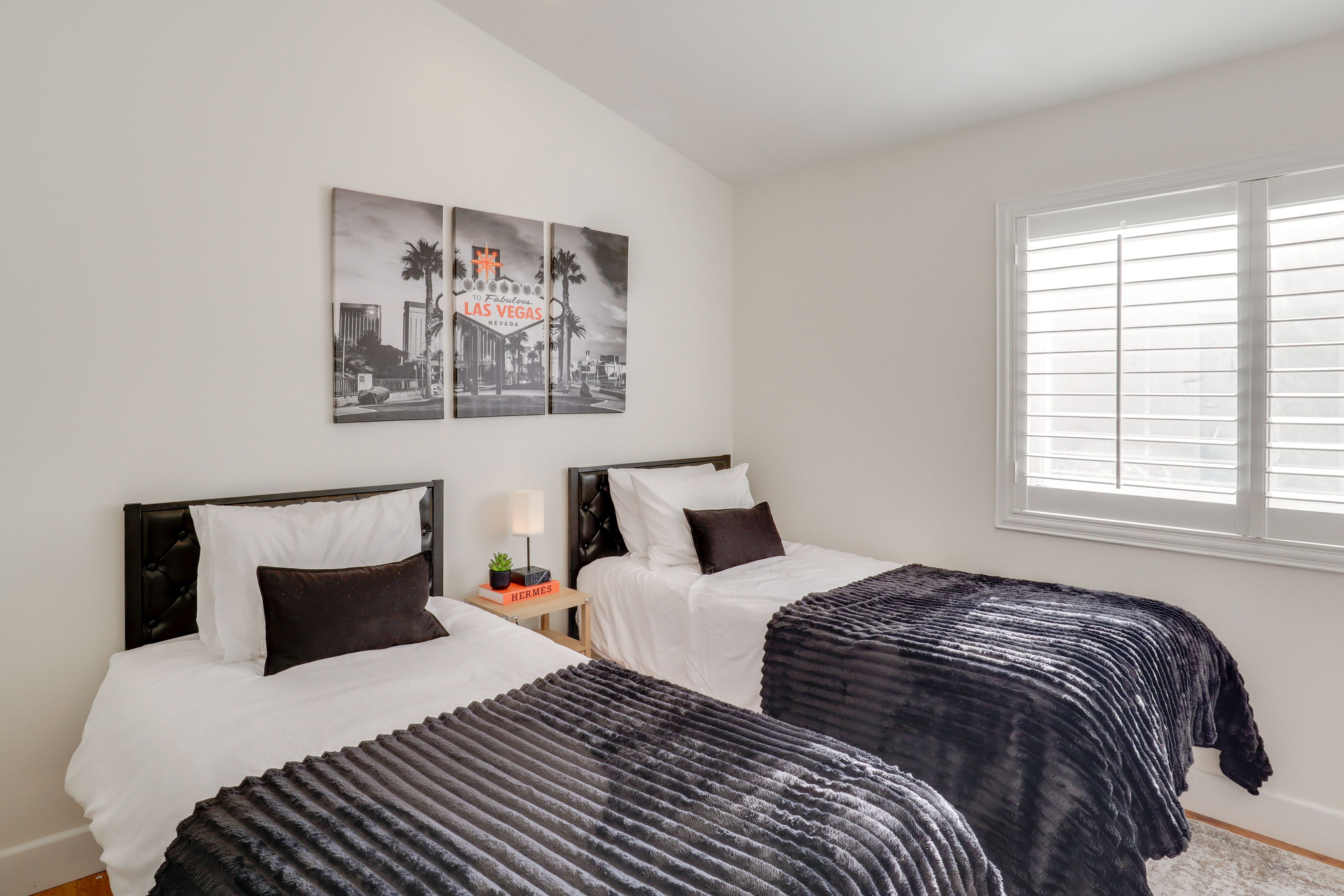 Bedroom 3 | 2 Twin Beds