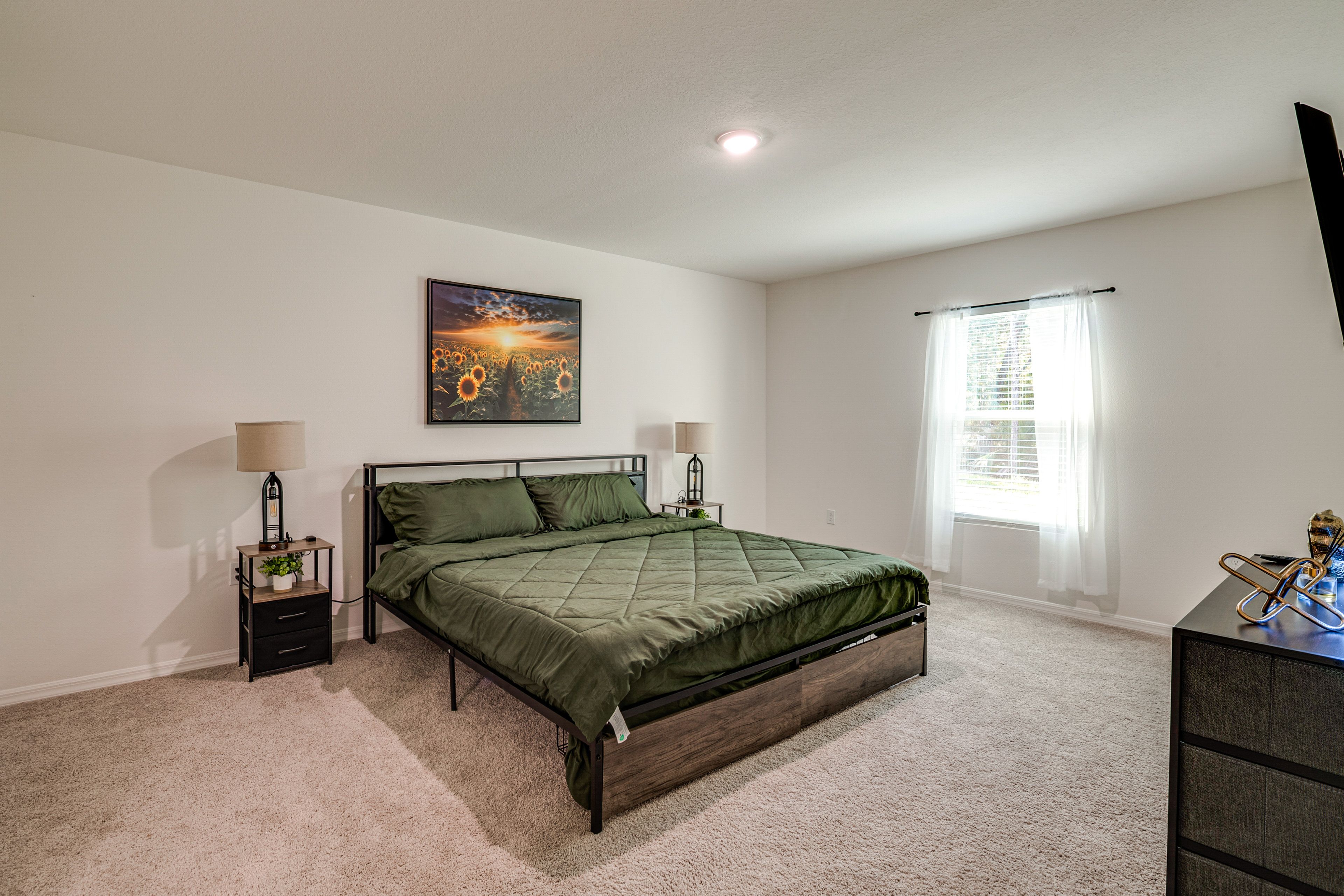 Bedroom 1 | King Bed | Smart TV