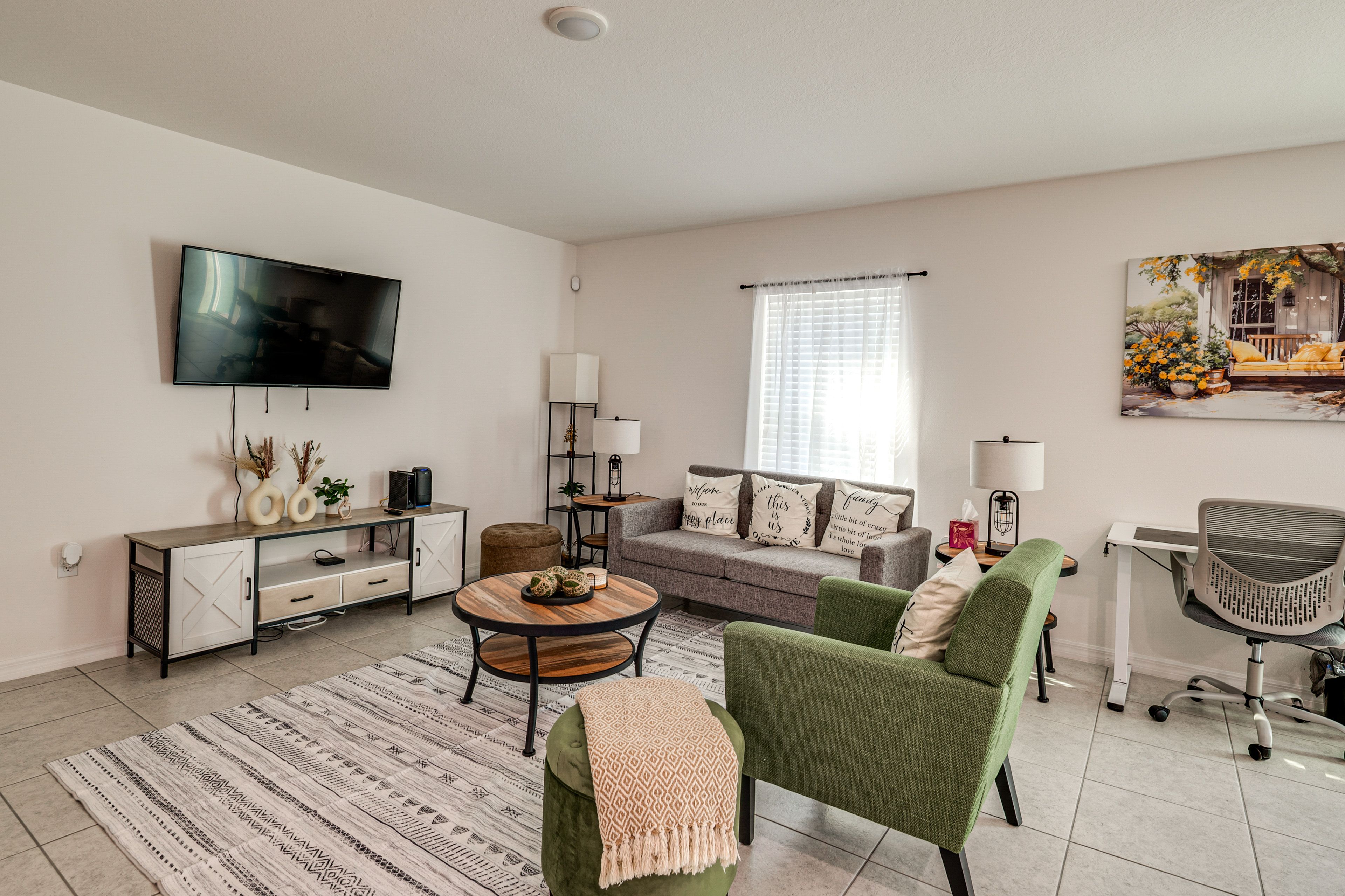 Brooksville Vacation Rental | 3BR | 2BA | 1,500 Sq Ft | Small Step Required