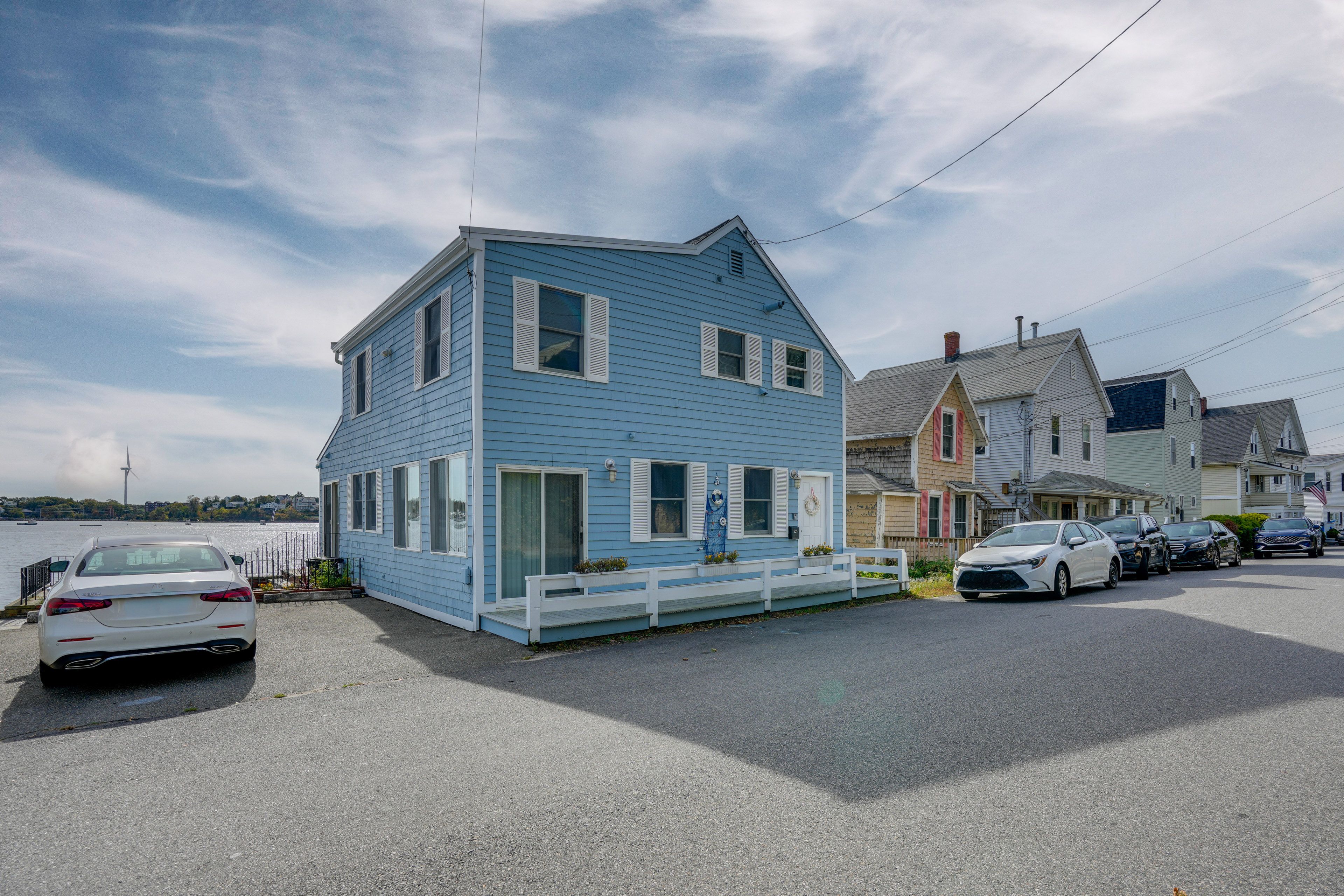 Parking | Driveway (2 Vehicles)