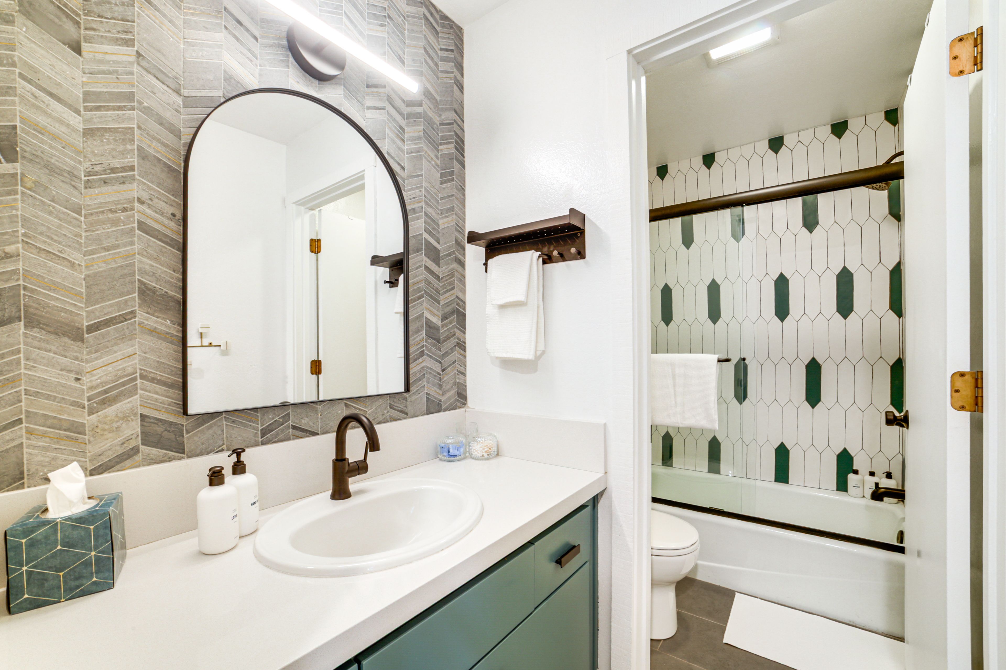 Full Bathroom | Ground Floor | Towels Provided