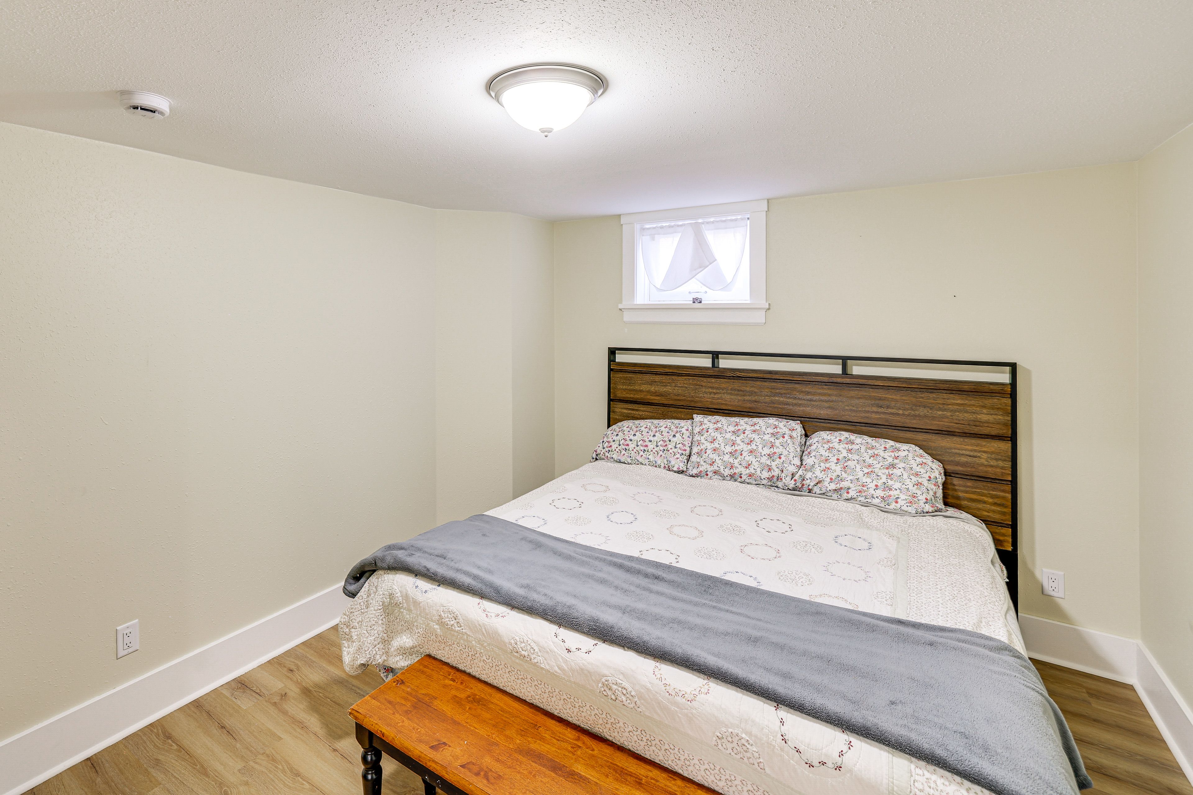 Bedroom 5 | King Bed | Basement Level