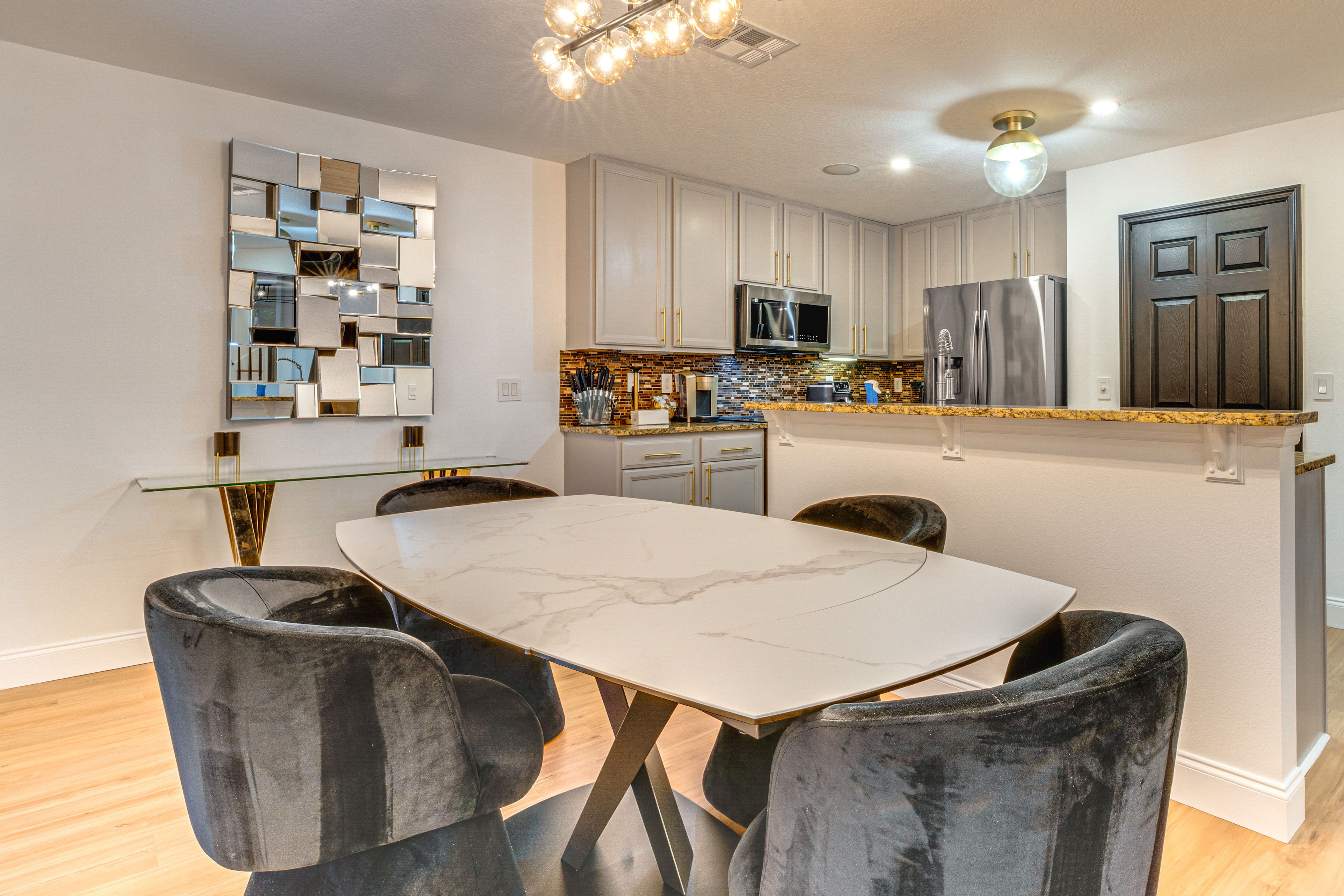 Dining Area | 1st Floor