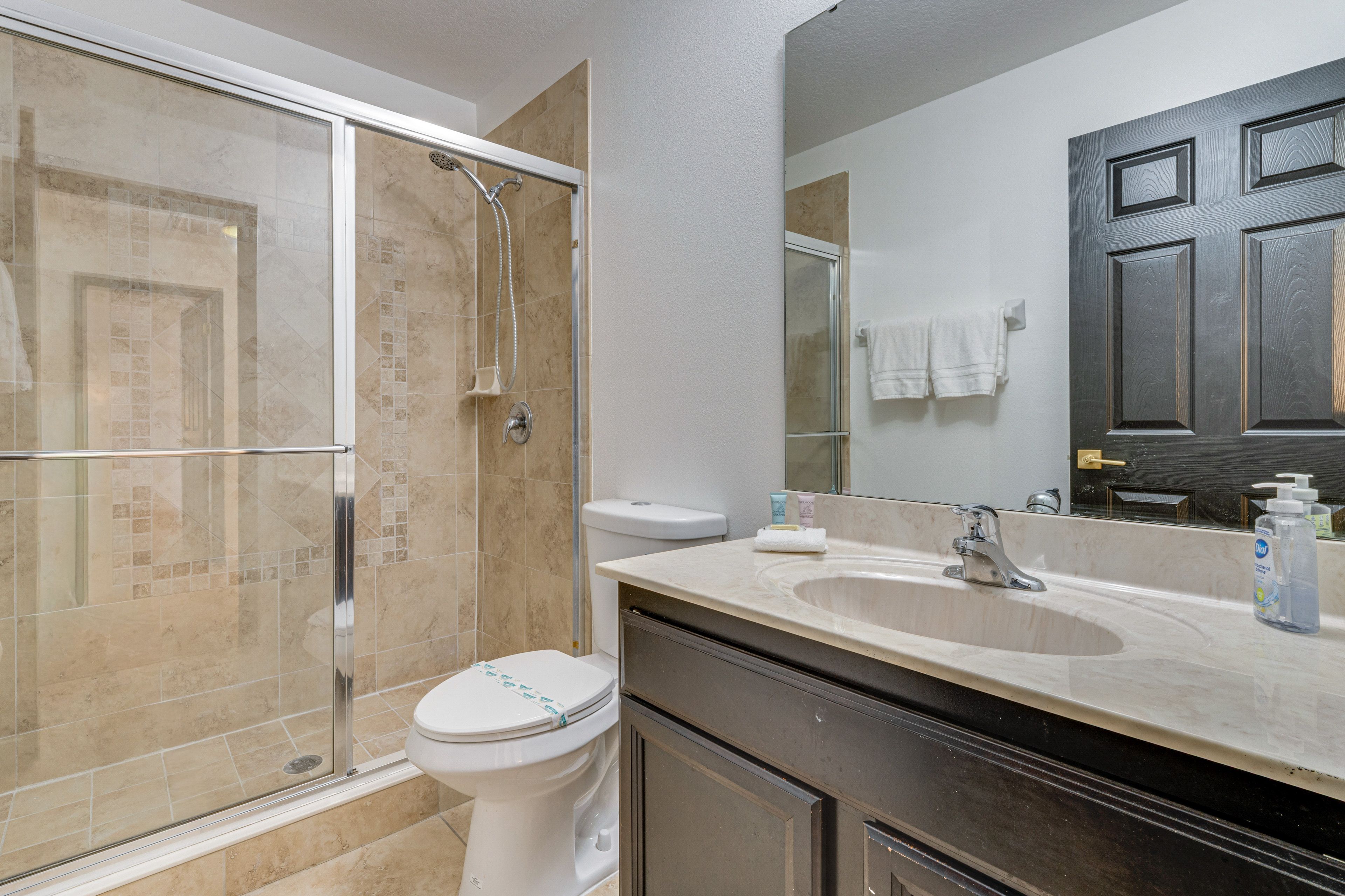 Bathroom | 2nd Floor