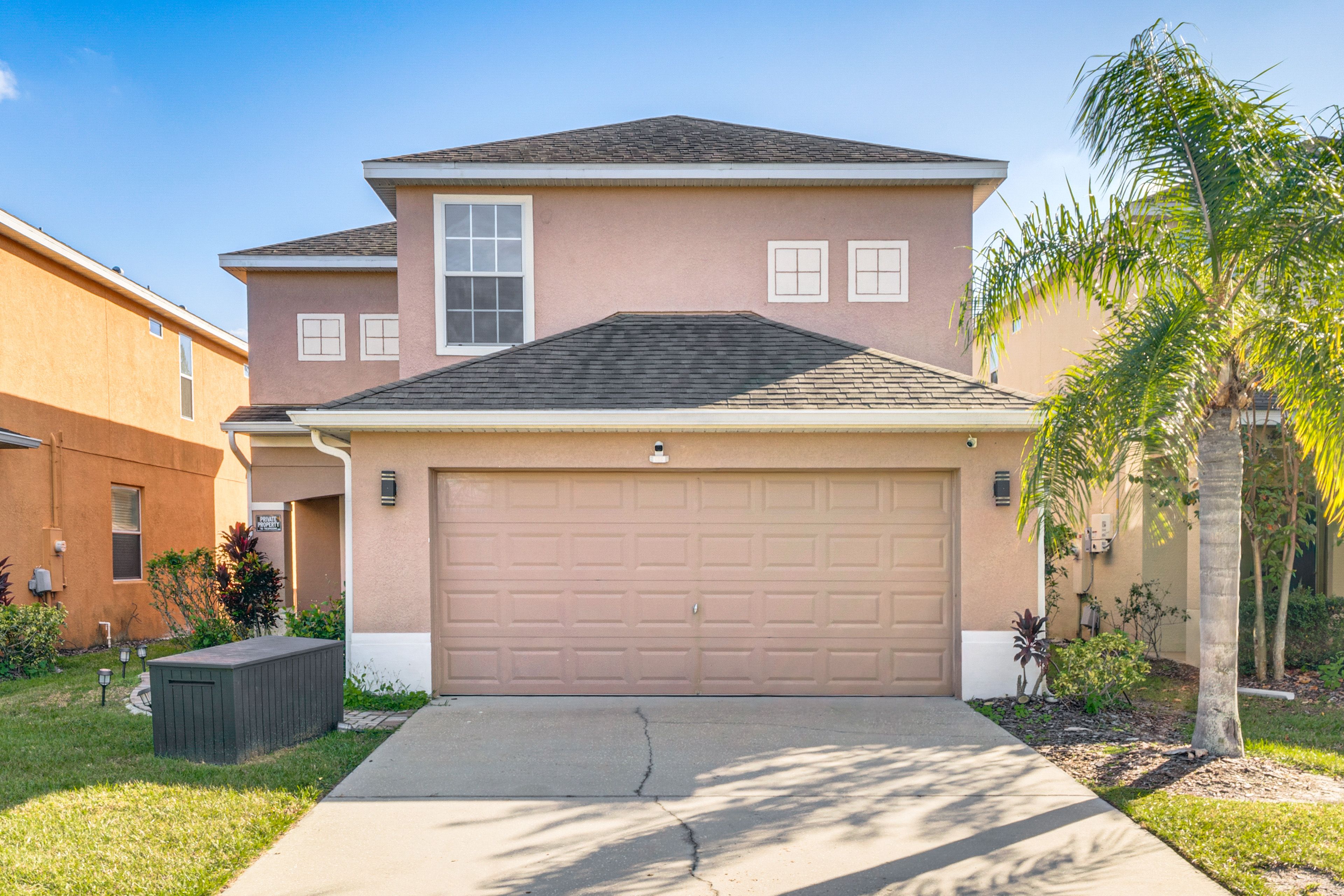 Parking | Garage (1 Vehicle) | Driveway (3 Vehicles) | Additional Overflow Lot