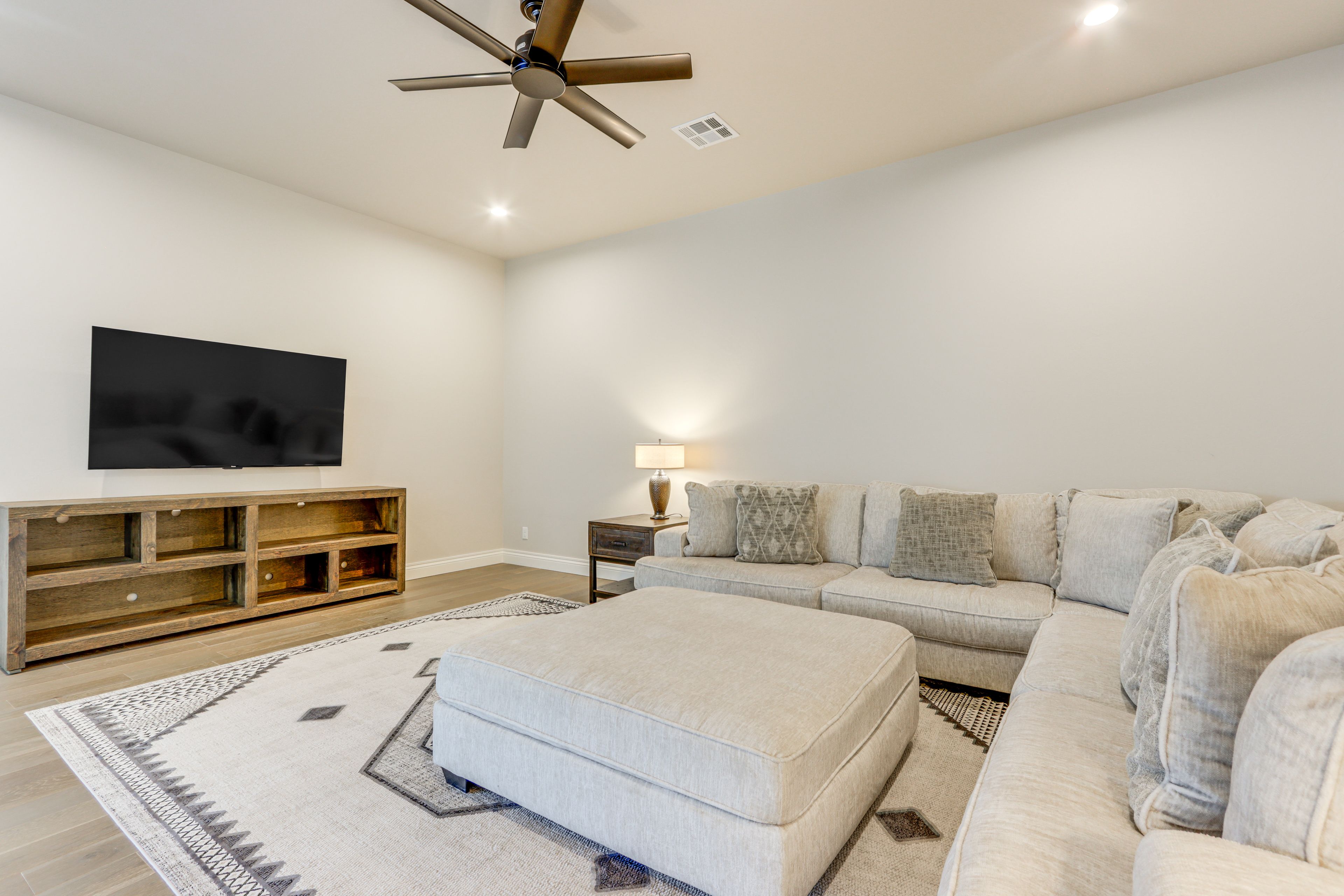 Family Room | 2nd Floor