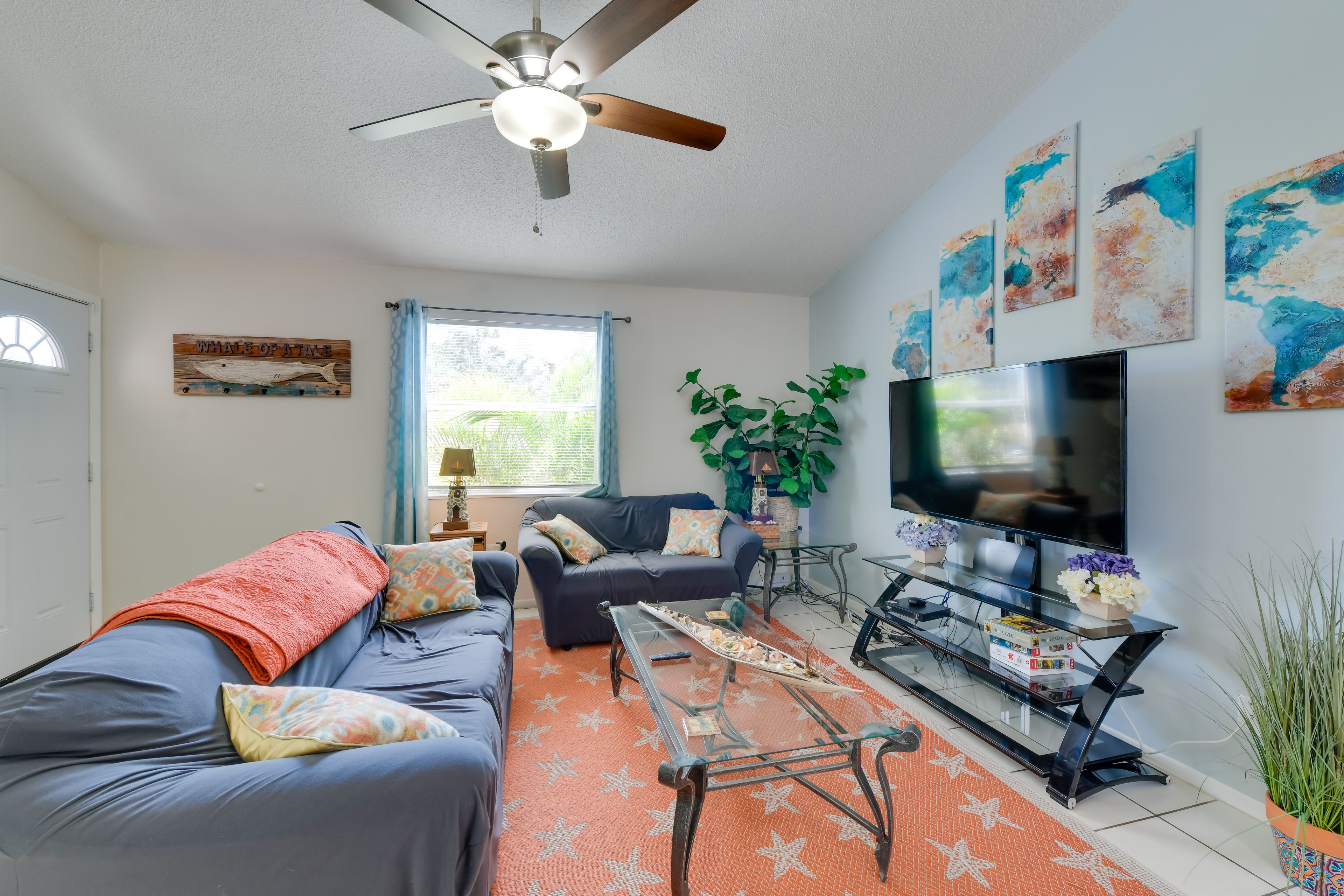 Interior | Single-Story Apartment | Free WiFi