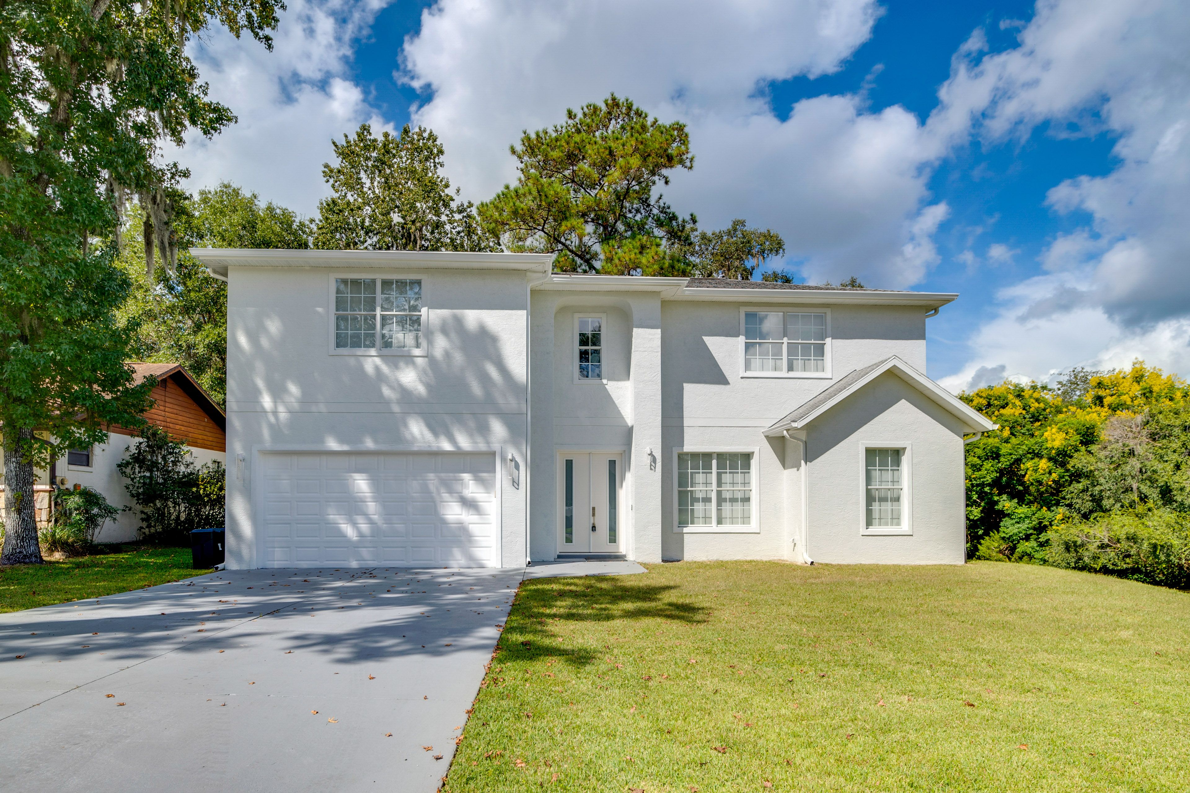 Exterior | Parking | Driveway (4 Vehicles)