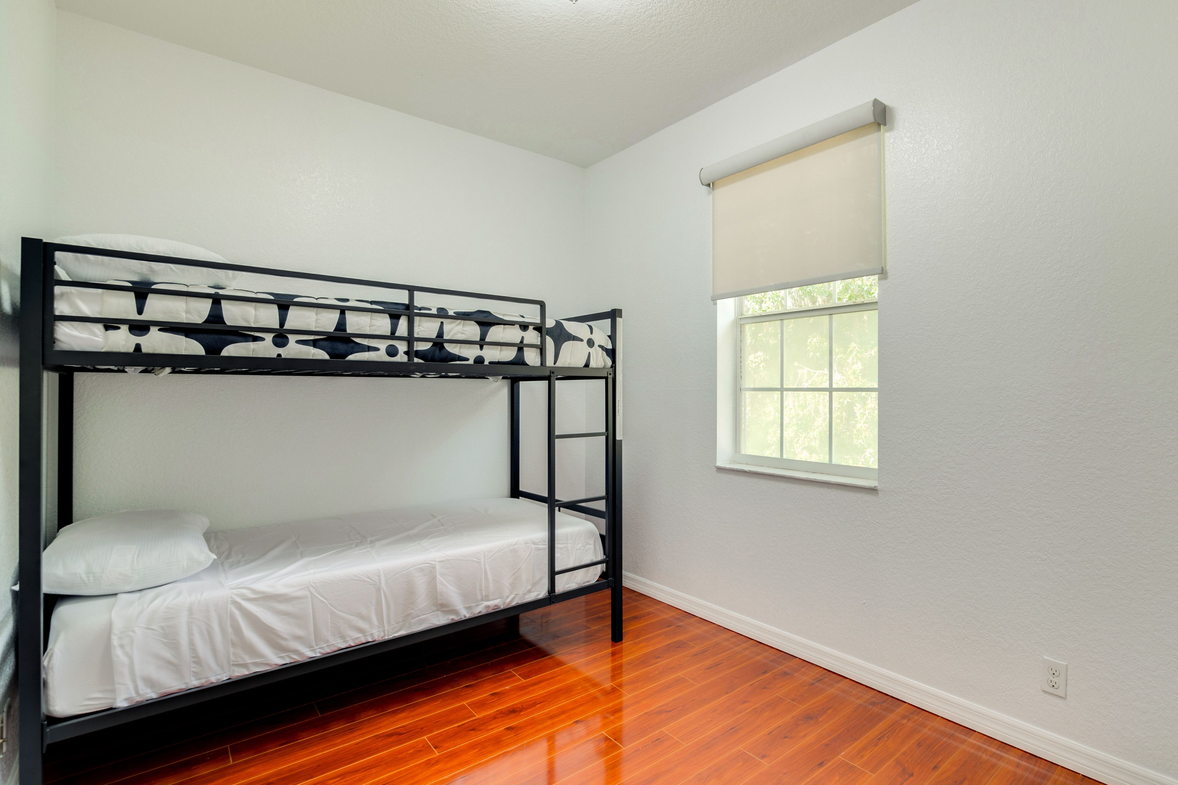 Bedroom 5 | Twin Bunk Bed | 2nd Floor