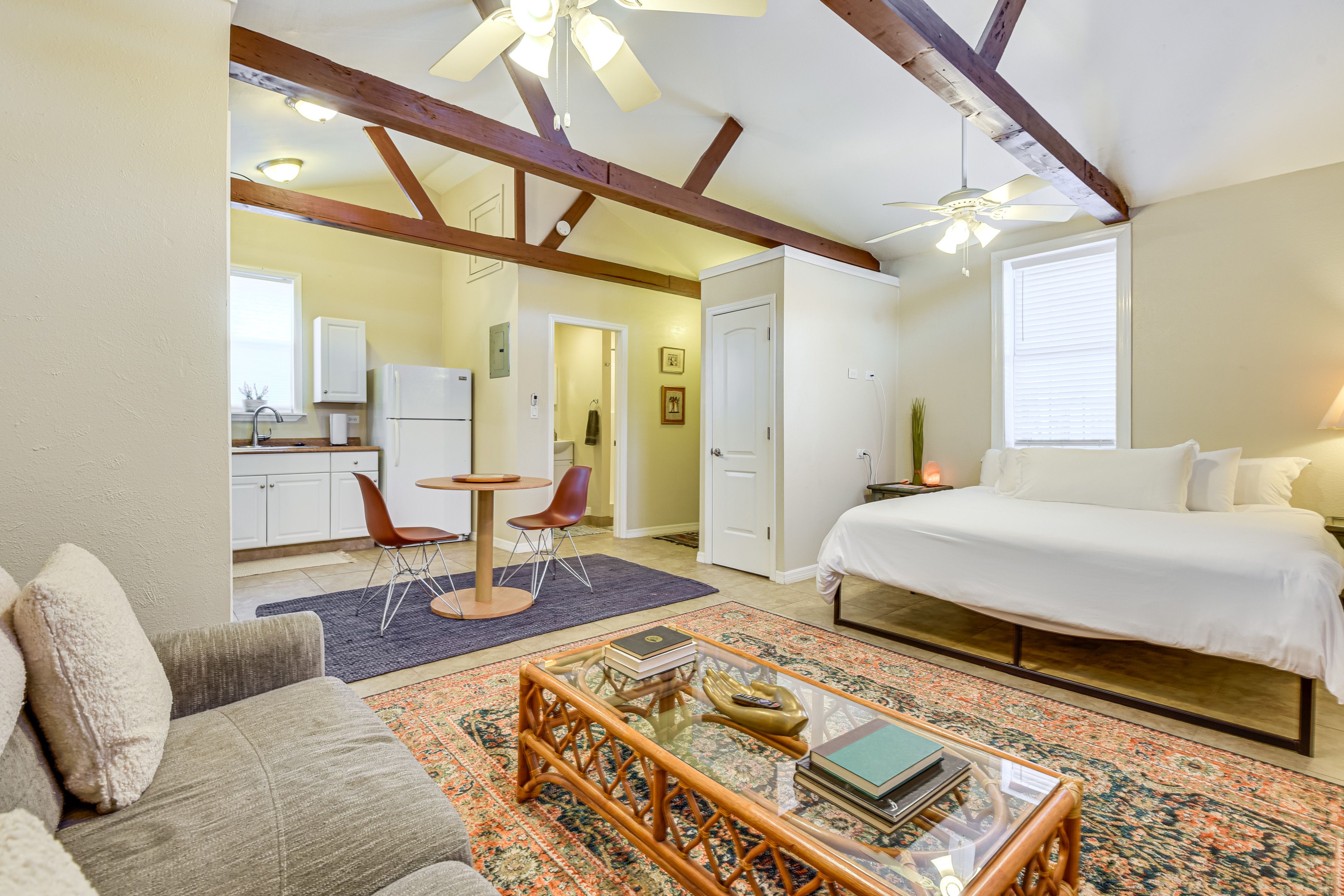Bradenton Vacation Rental | Studio | 1BA | 800 Sq Ft | Step-Free Access