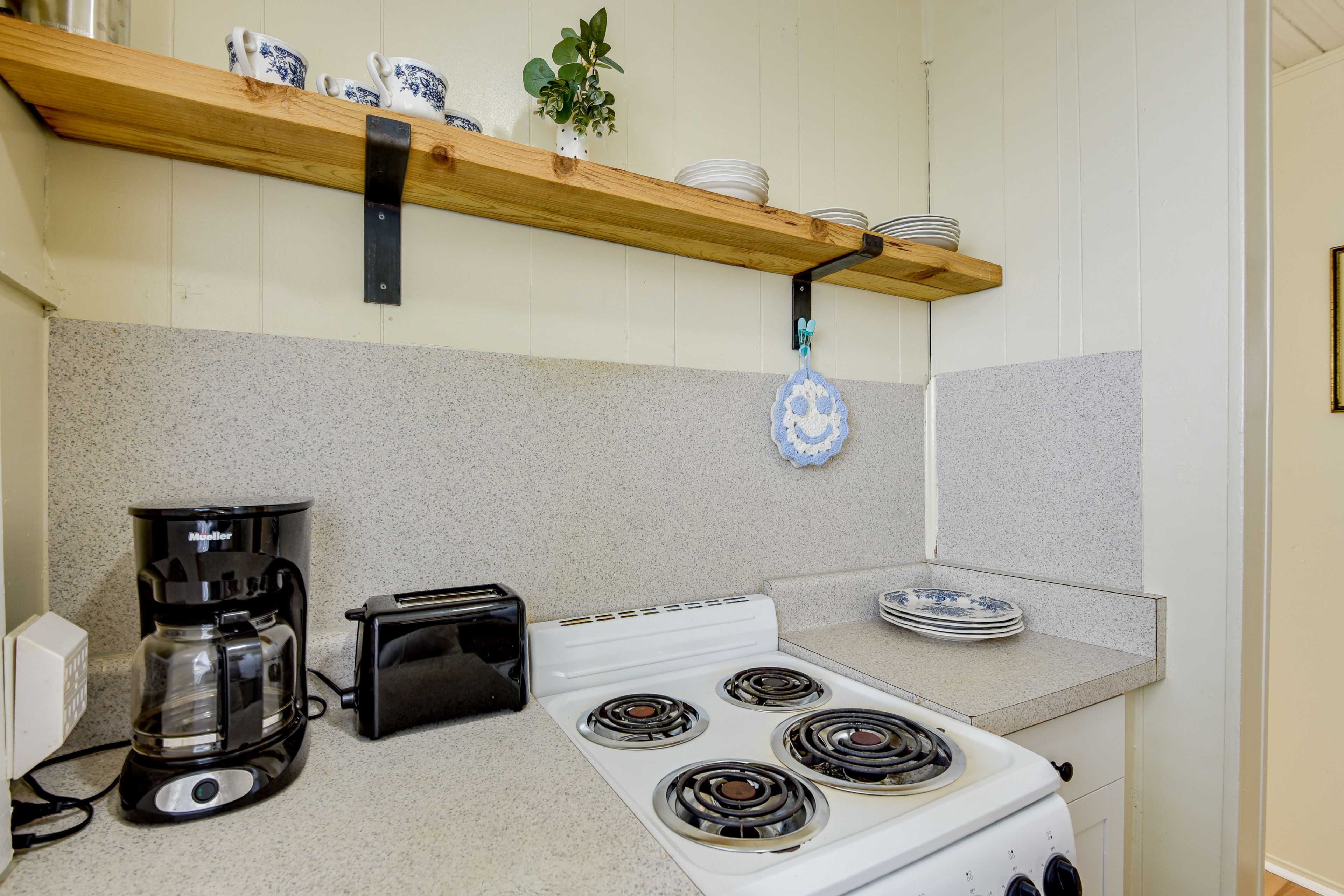 Kitchen | Refrigerator