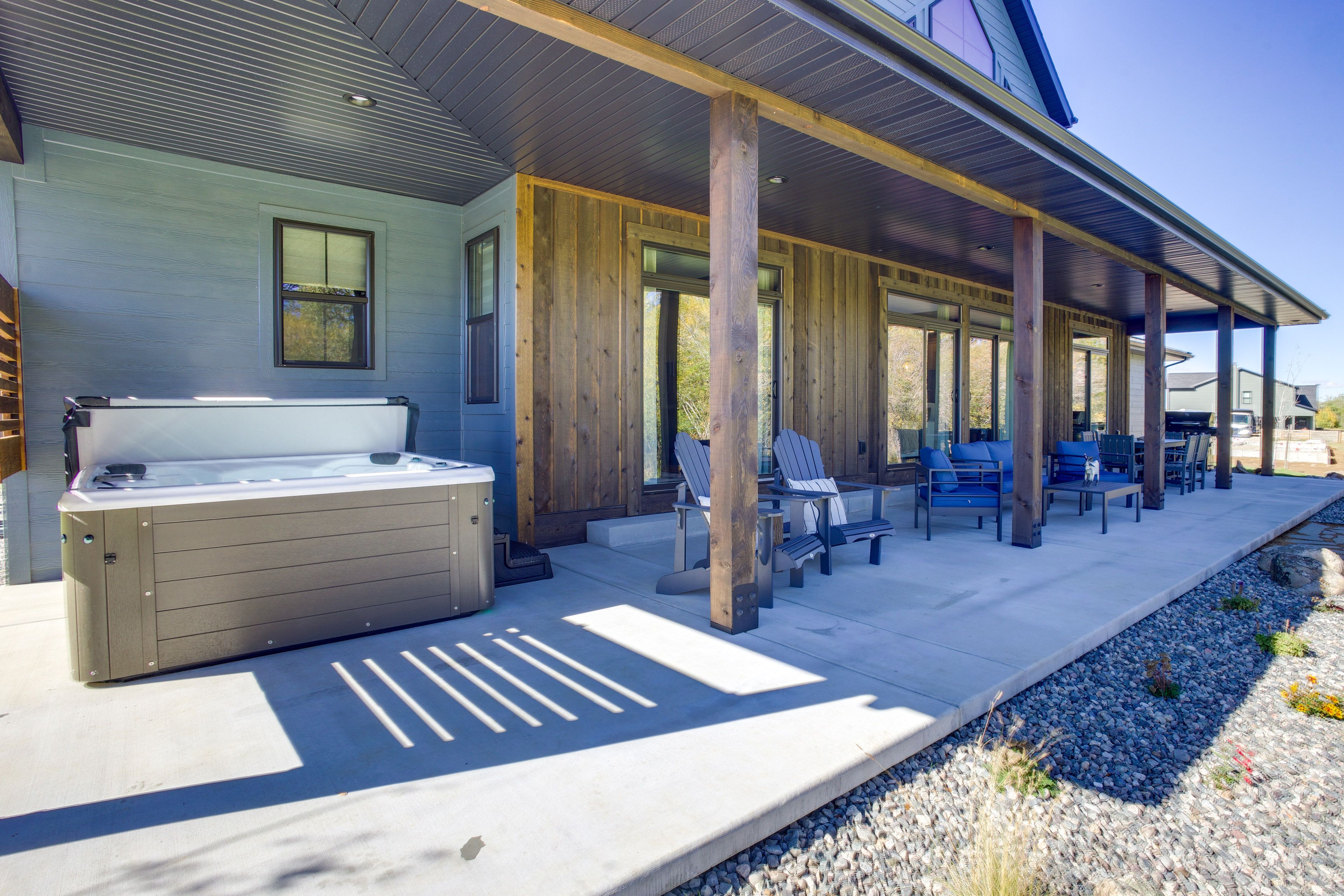 Patio | Lounge Furniture | Private Hot Tub