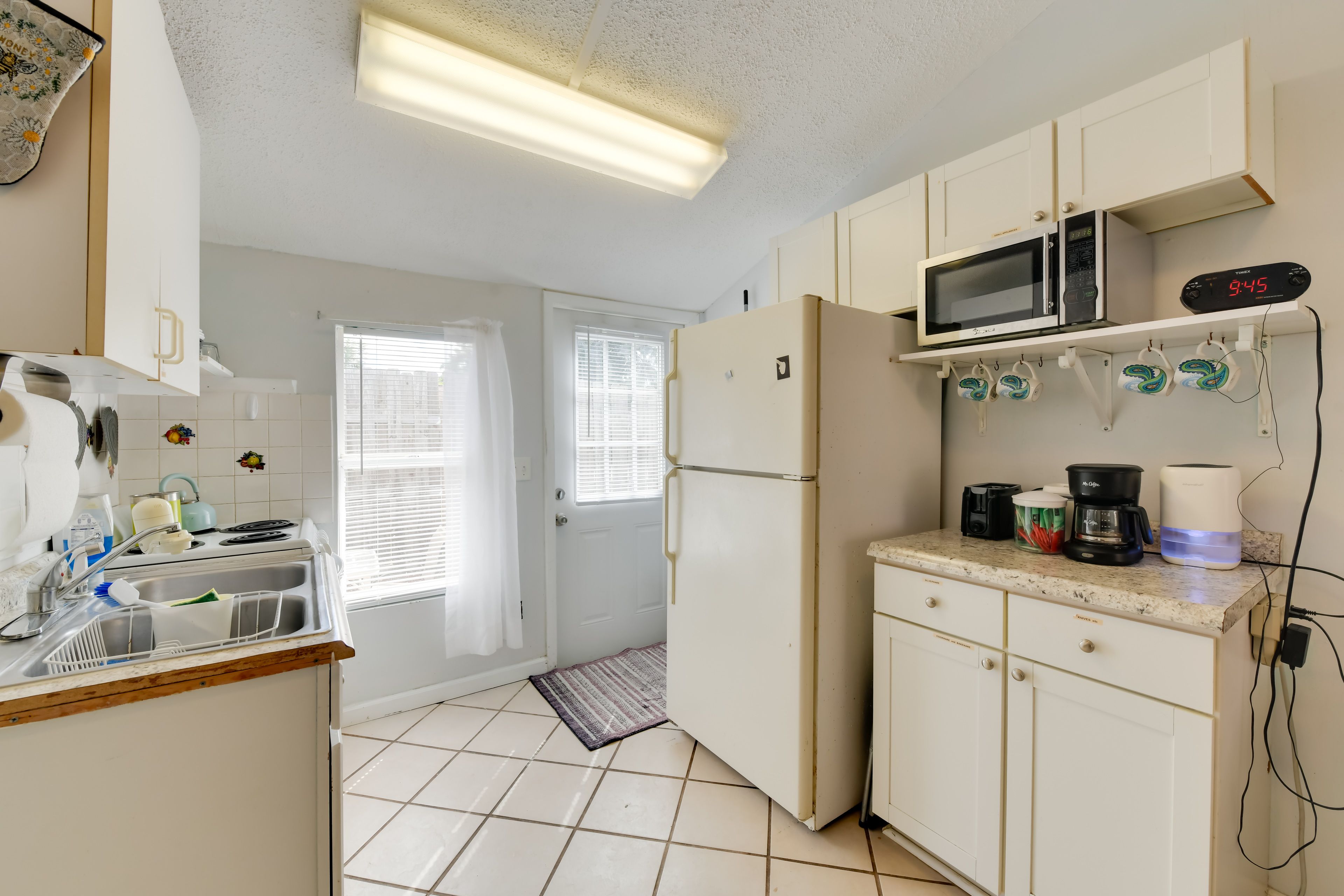 Kitchen | Drip Coffee Maker | Toaster | Blender | Cooking Basics