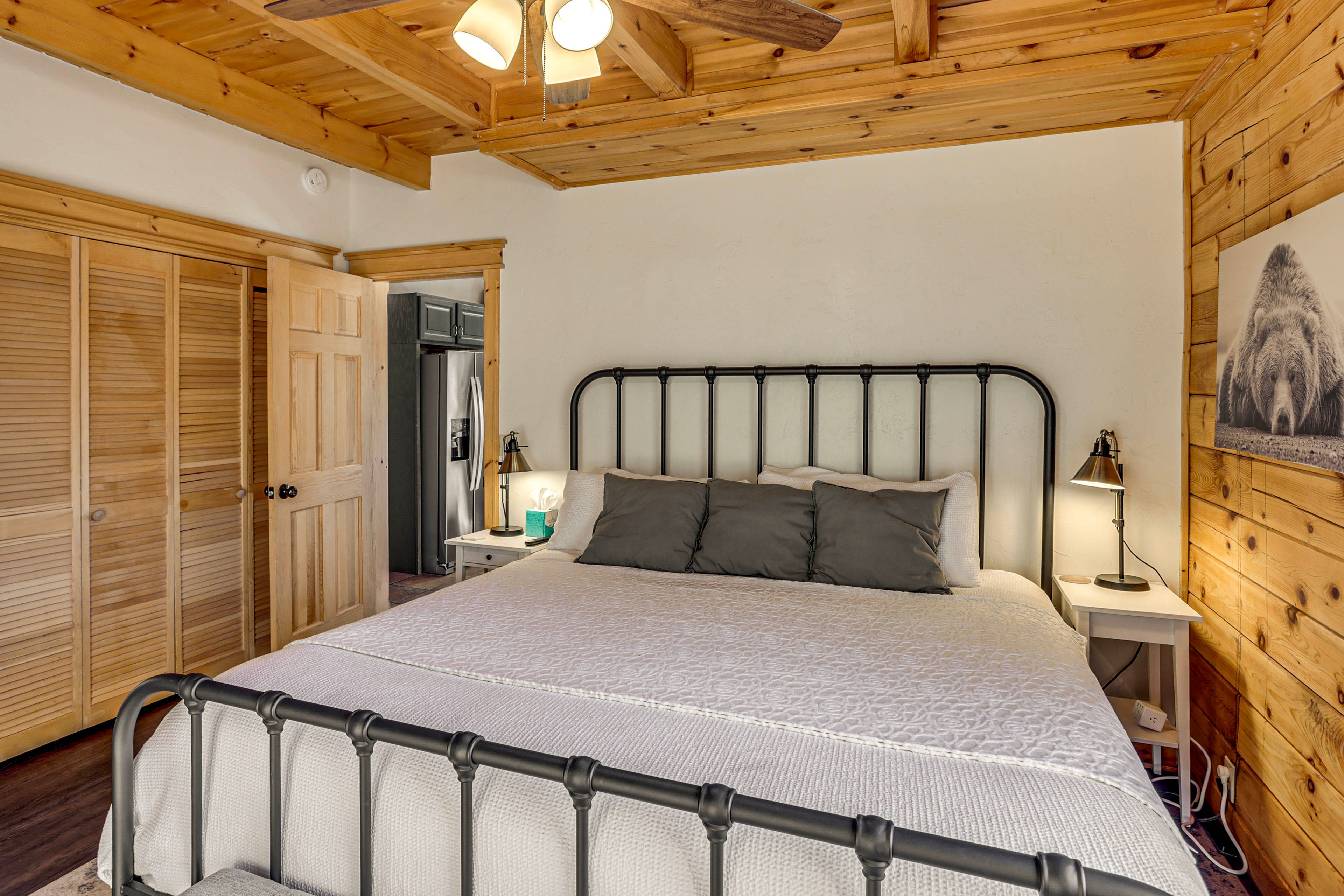 Bedroom 1 | King Bed | Main Level