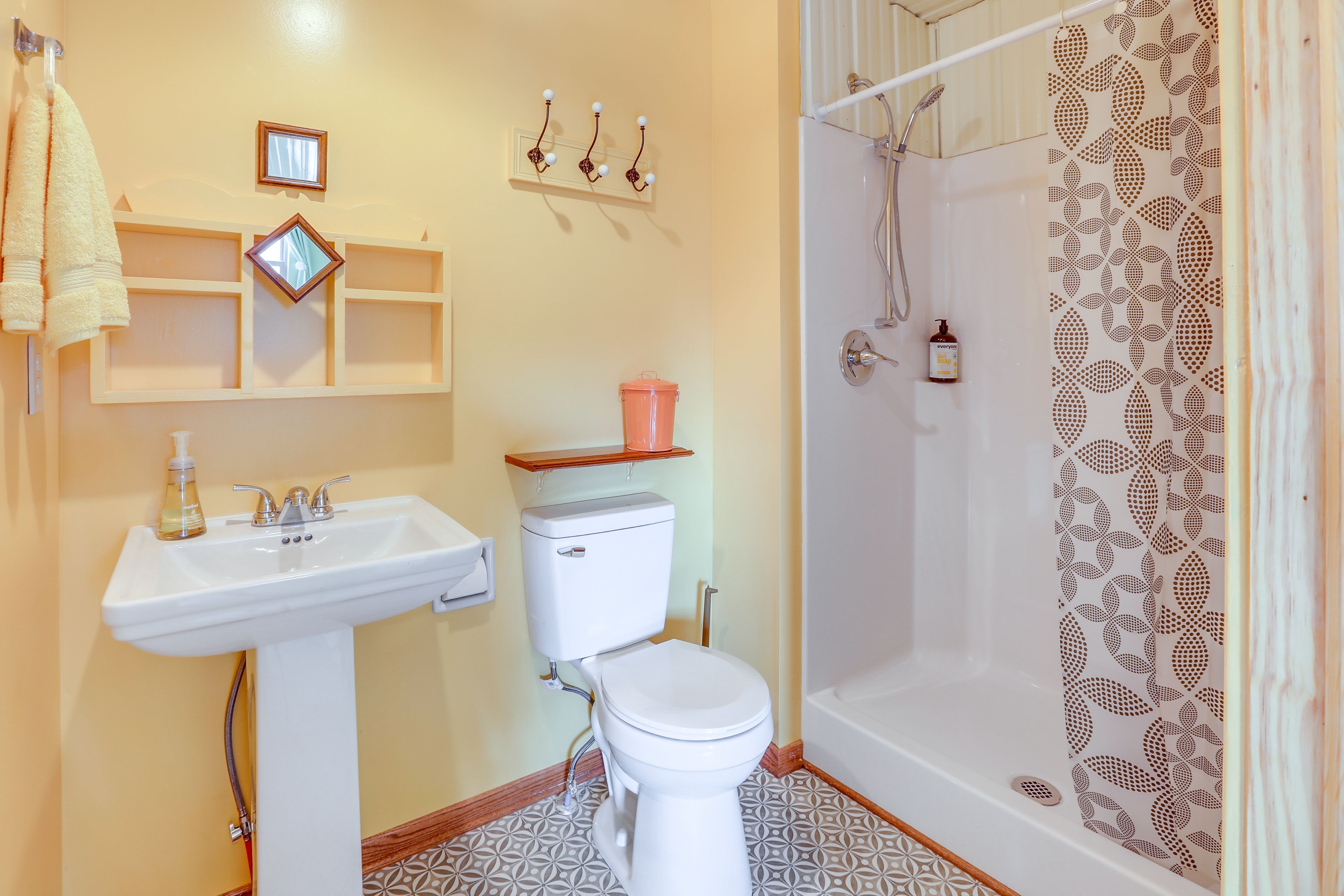 Full Bathroom