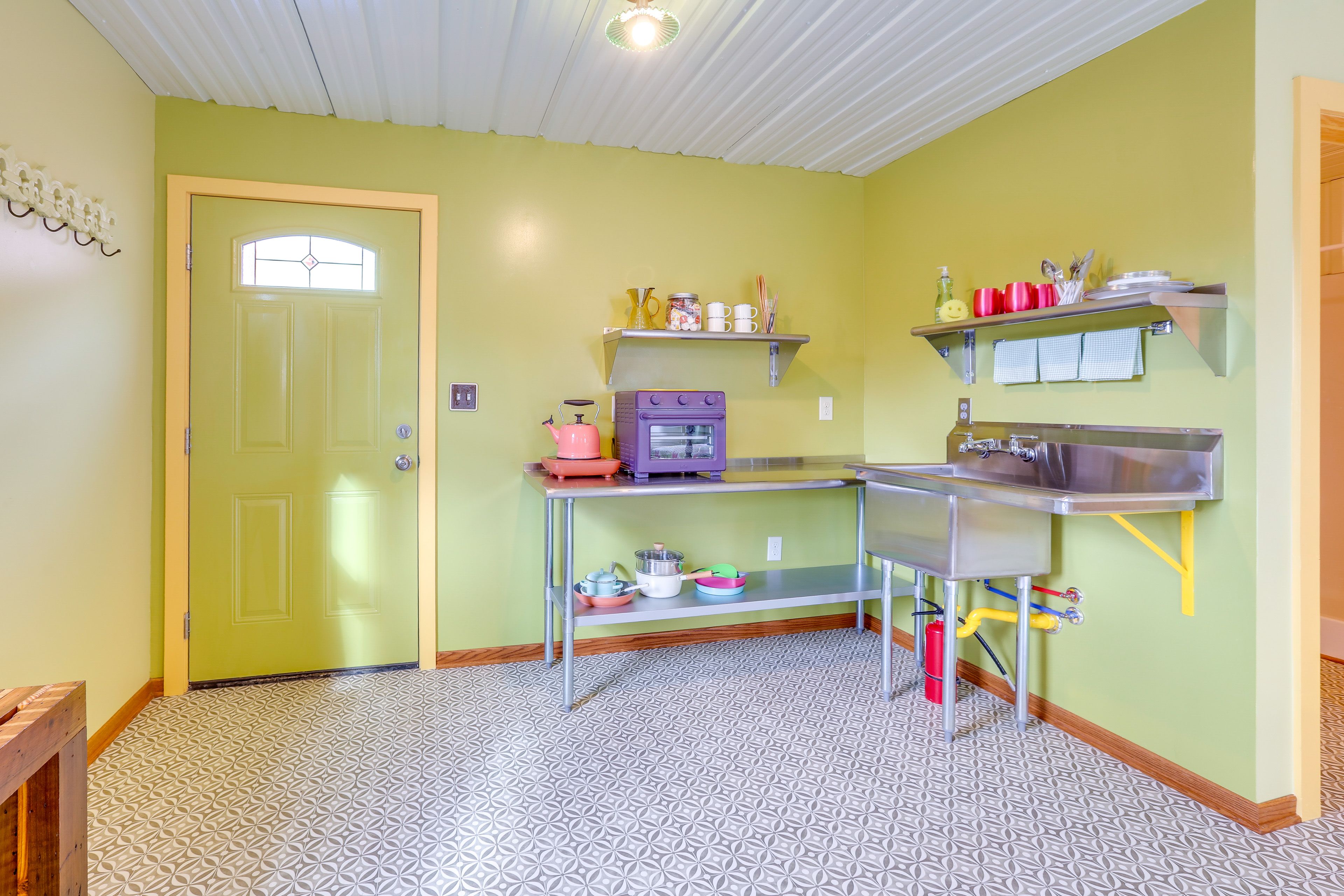 Kitchenette | Mini Fridge | Pour-Over Coffee Maker | Electric Kettle | Hot Plate
