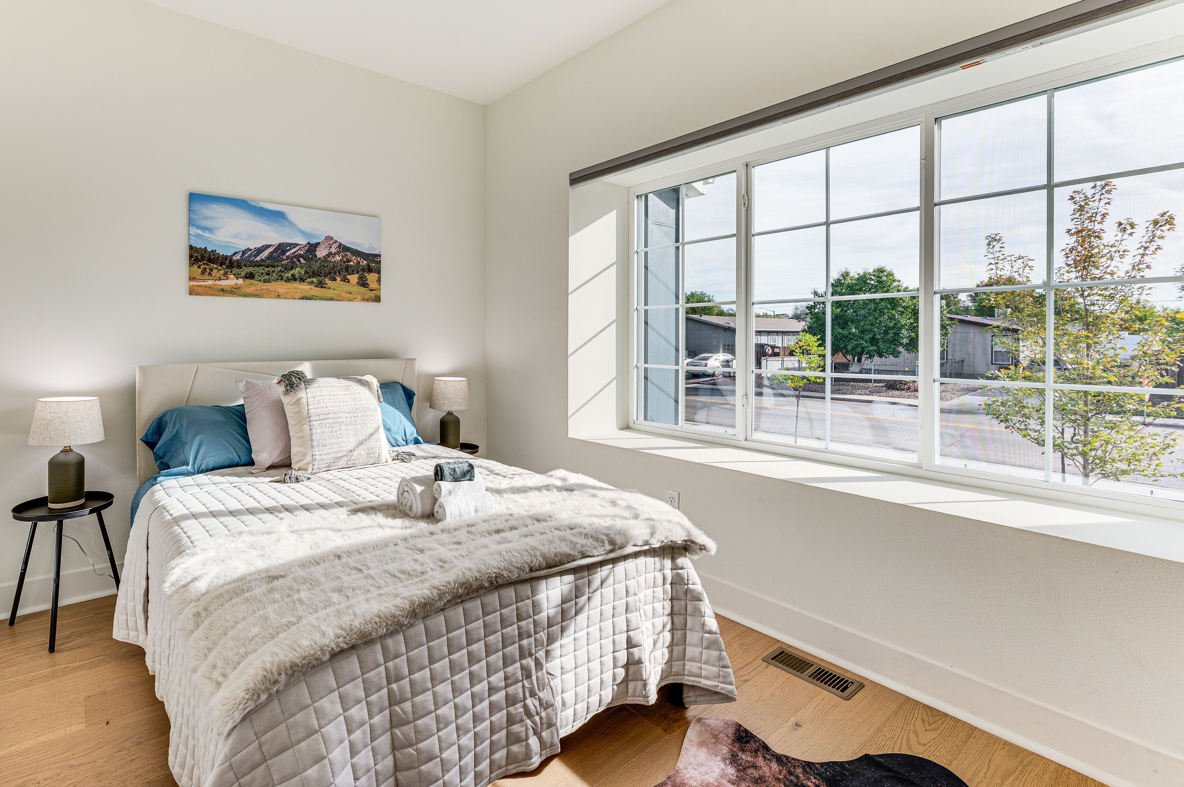 Bedroom | Full Bed | 1st Floor