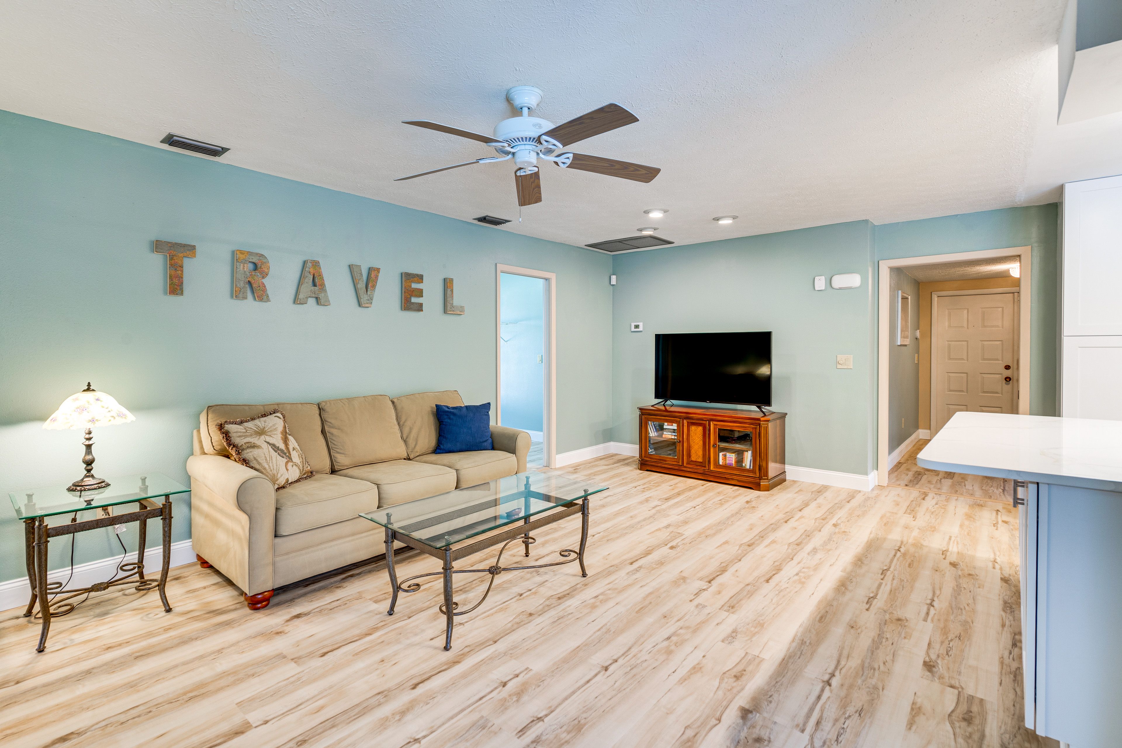 Family Room | Queen Sleeper Sofa