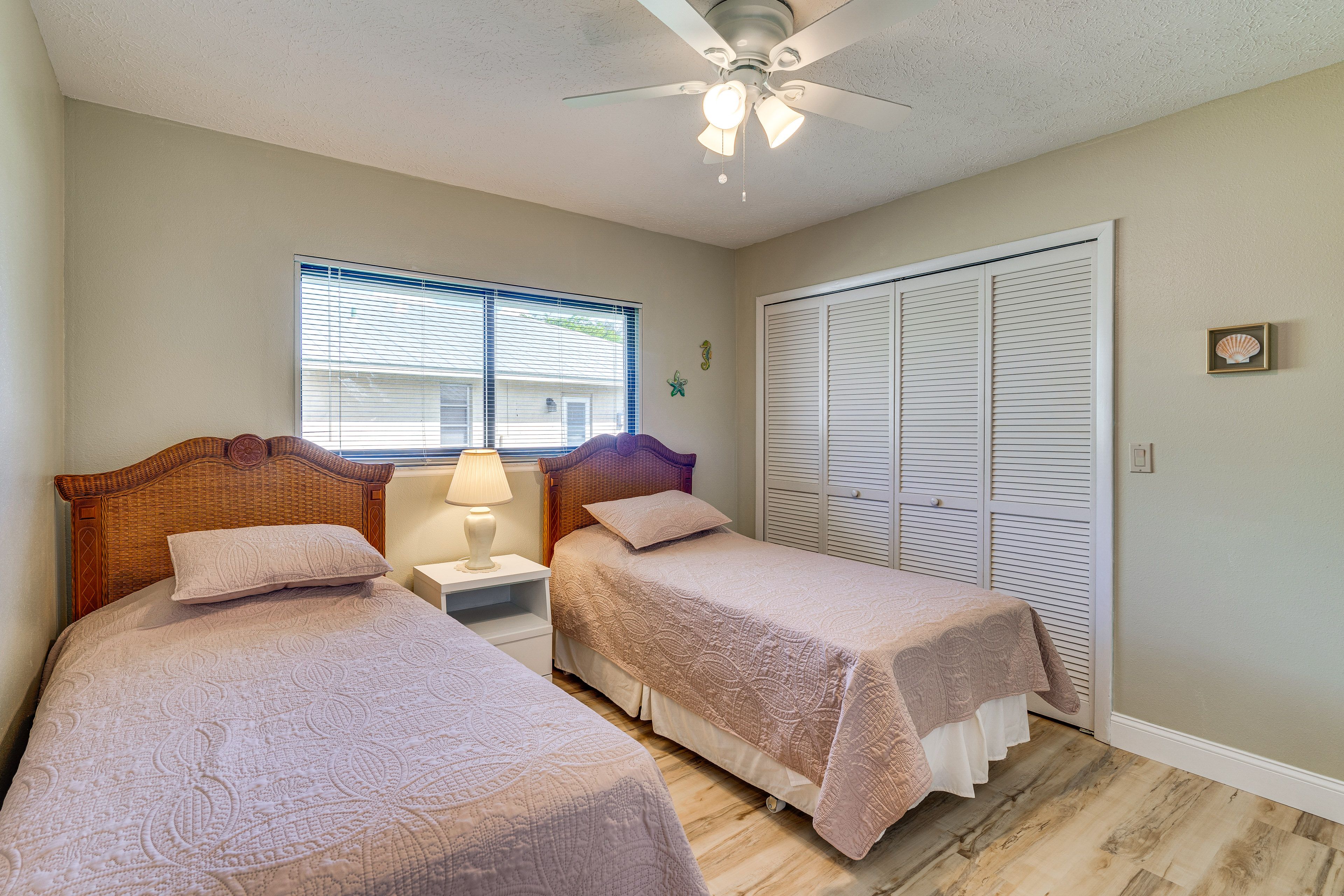 Bedroom 3 | 2 Twin Beds