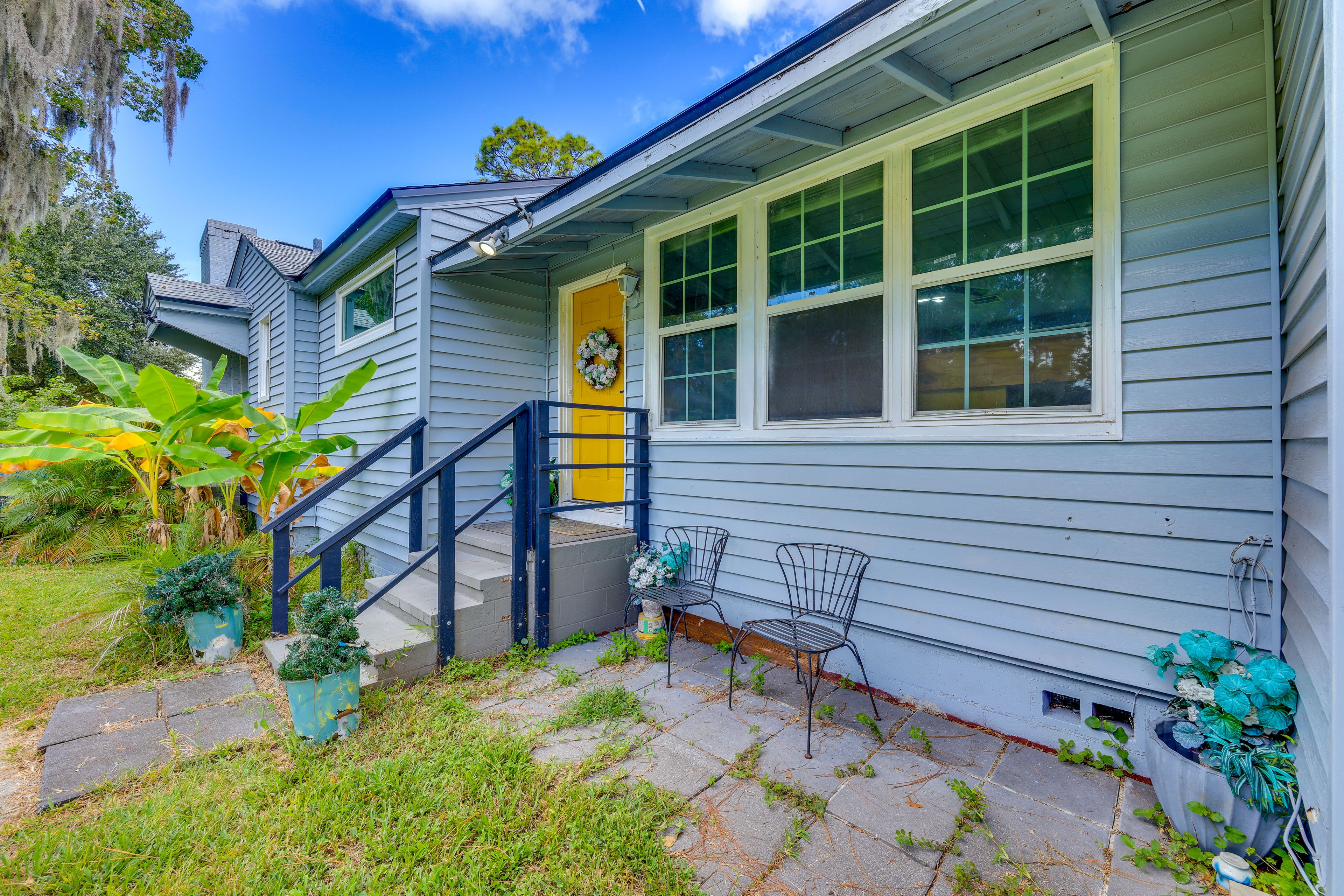 Jacksonville Vacation Rental | 3BR | 1BA | 1,200 Sq Ft | 6 Steps to Enter