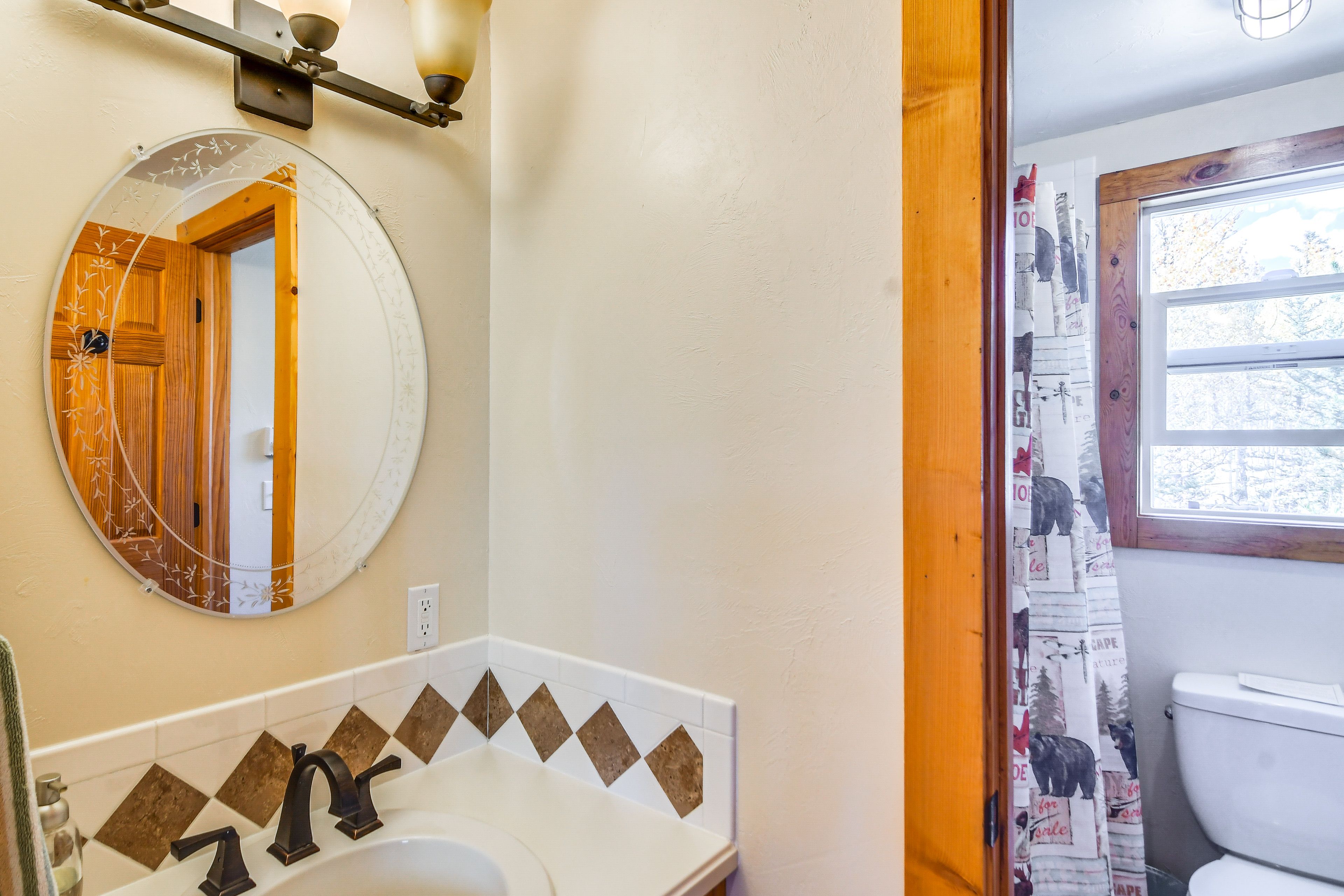 Bathroom | Shower | Towels Provided | Main Level