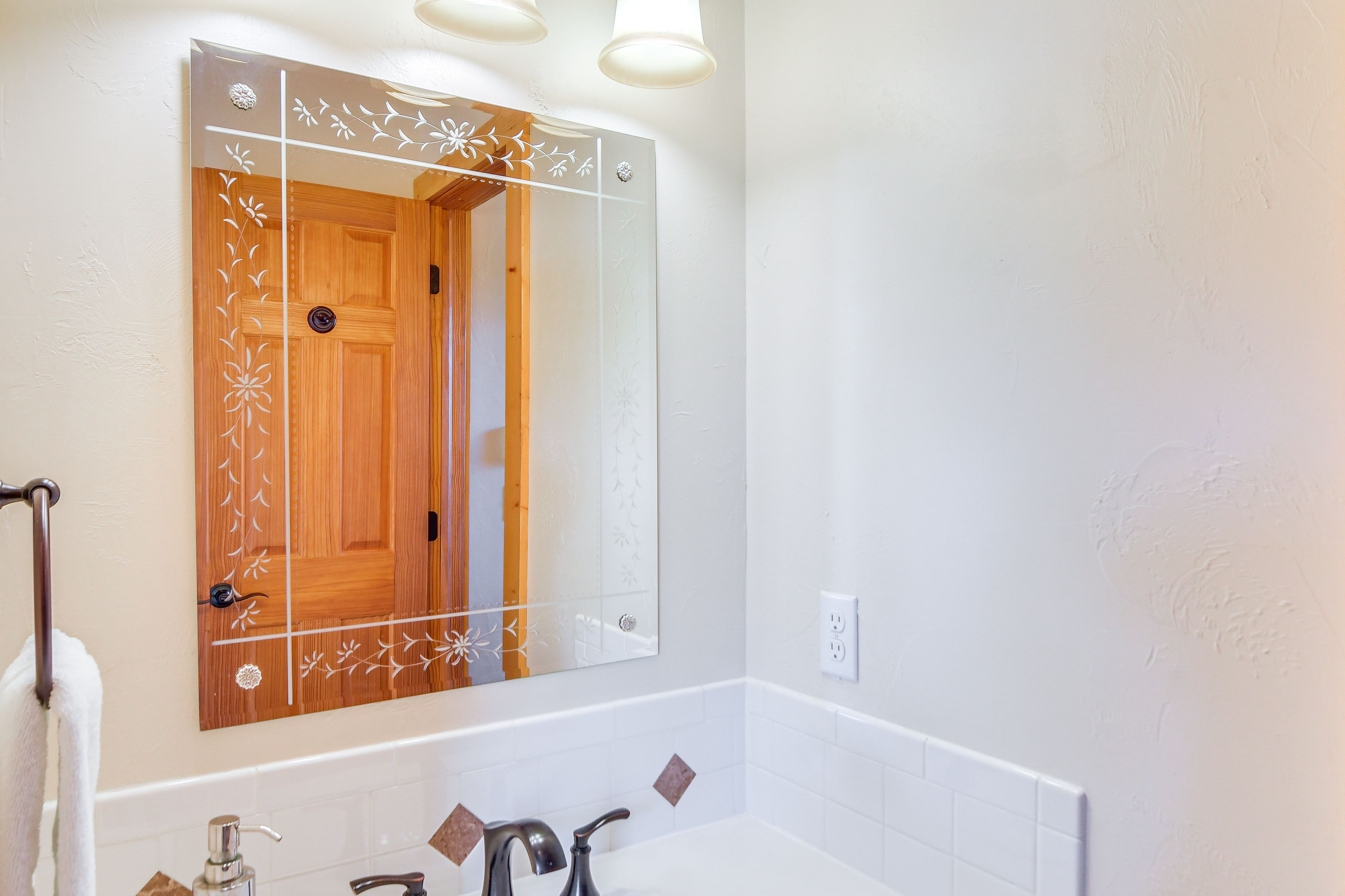 Bathroom | Shower | Upper Level