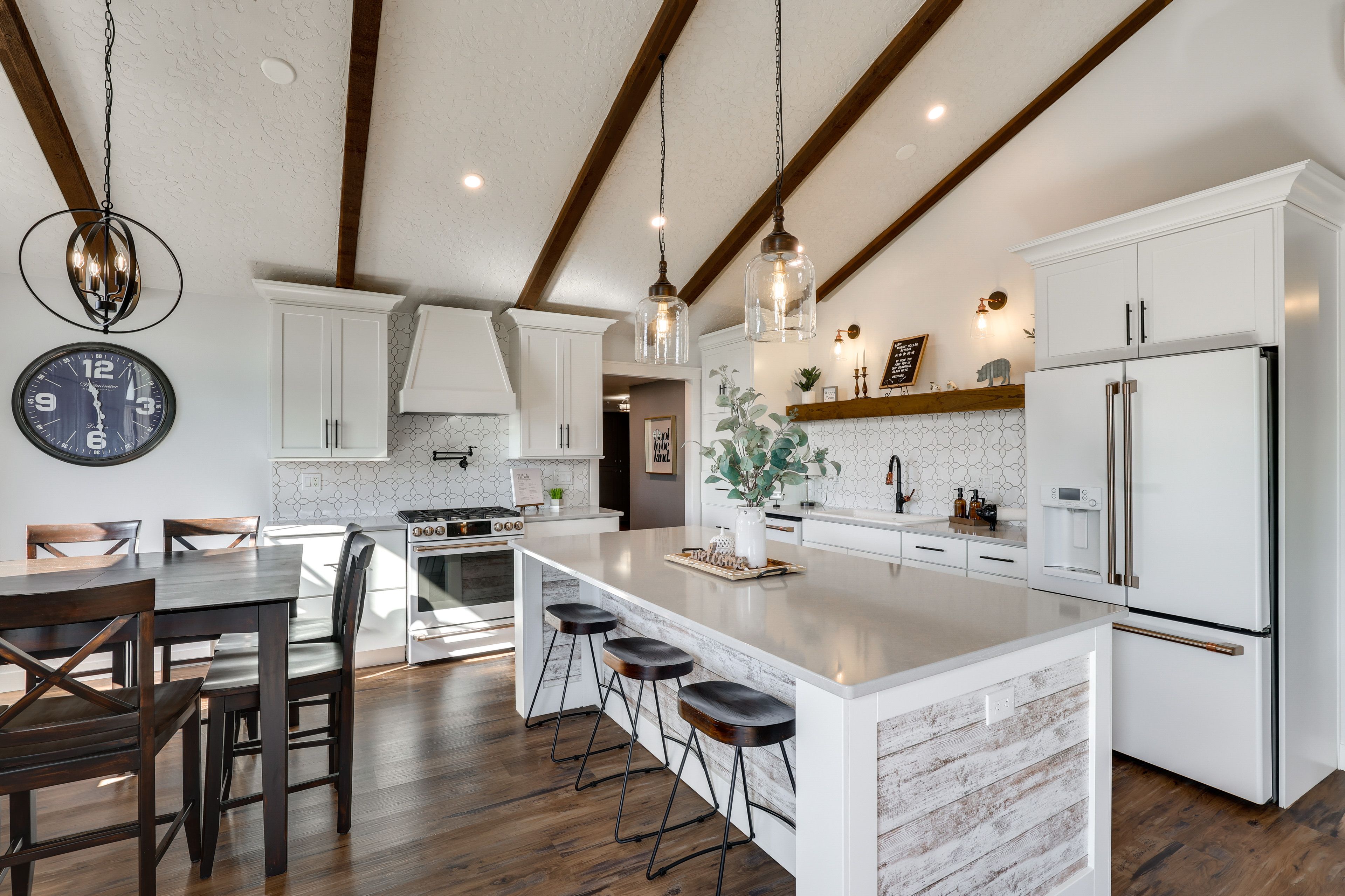 Interior | Open Floor Plan | Free WiFi | Central Heating & A/C