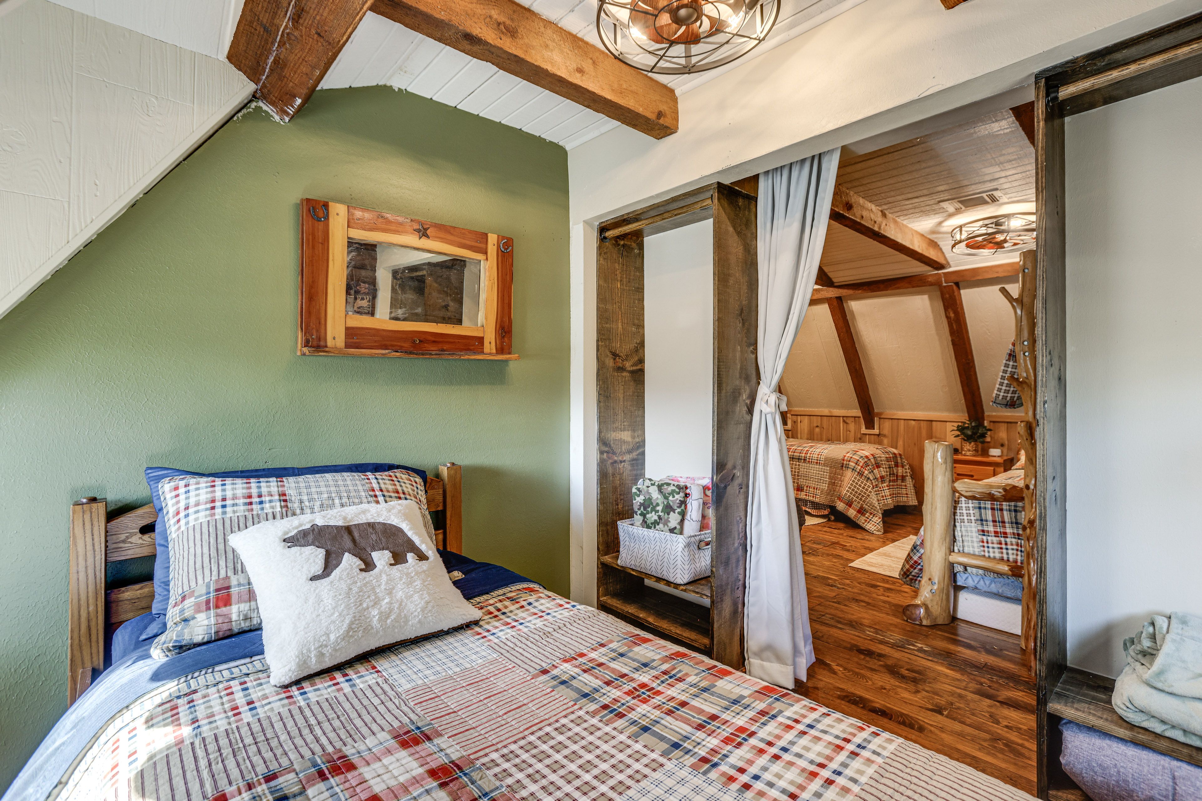 Bedroom 2 (Main House) | 2 Twin Beds | 2nd Floor