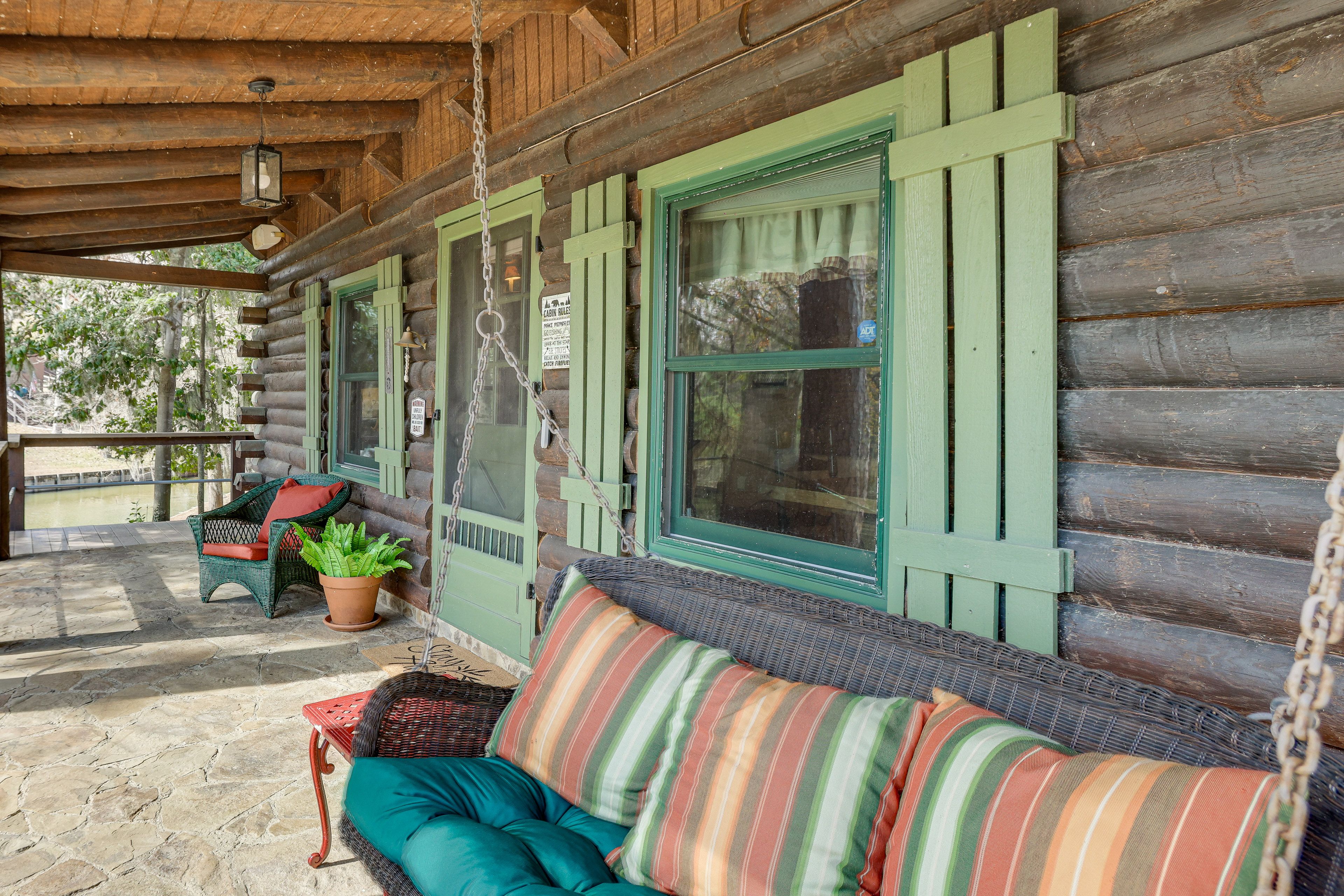 Front Porch | Outdoor Seating