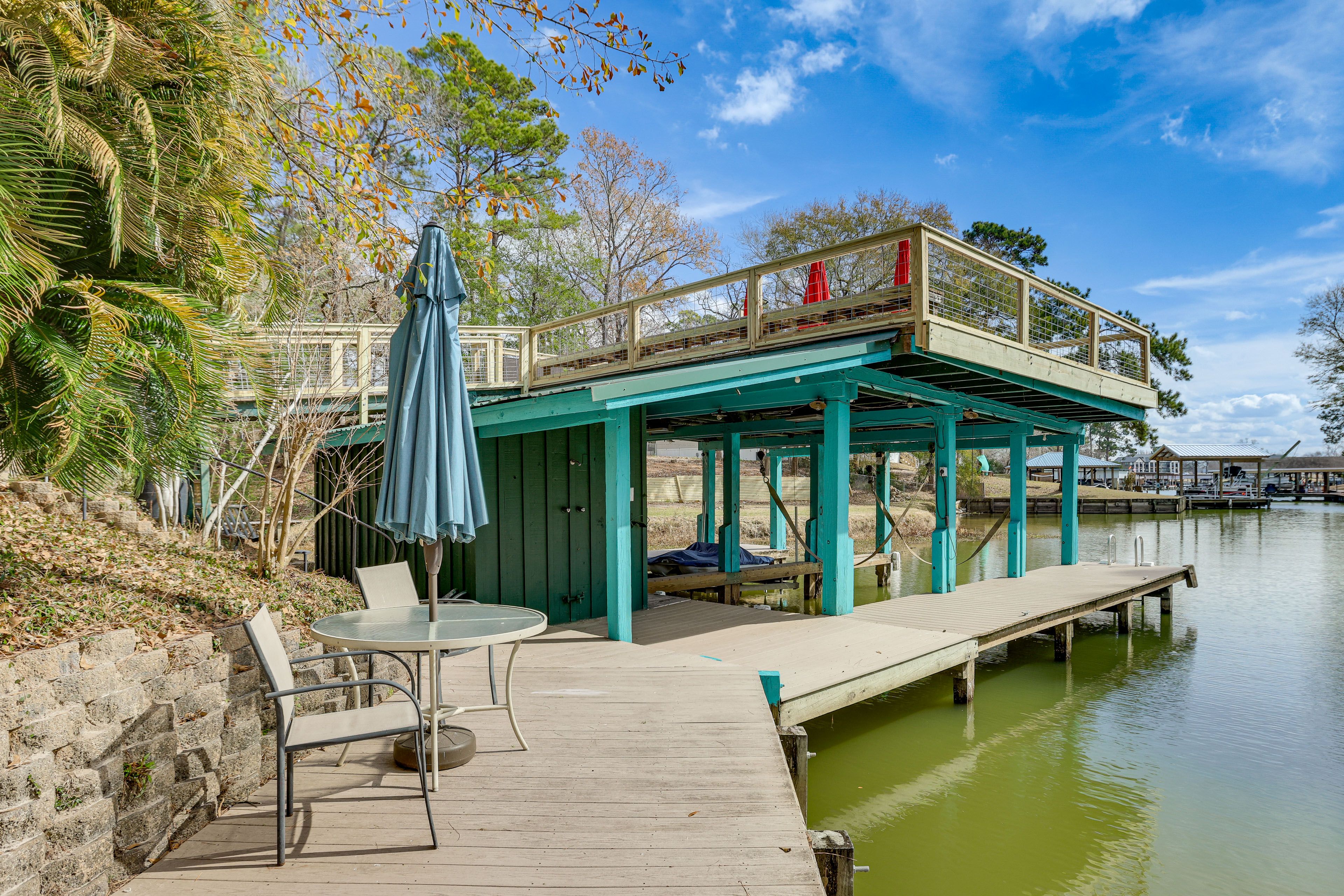2-Tier Sun Deck | Outdoor Seating | Lake Access