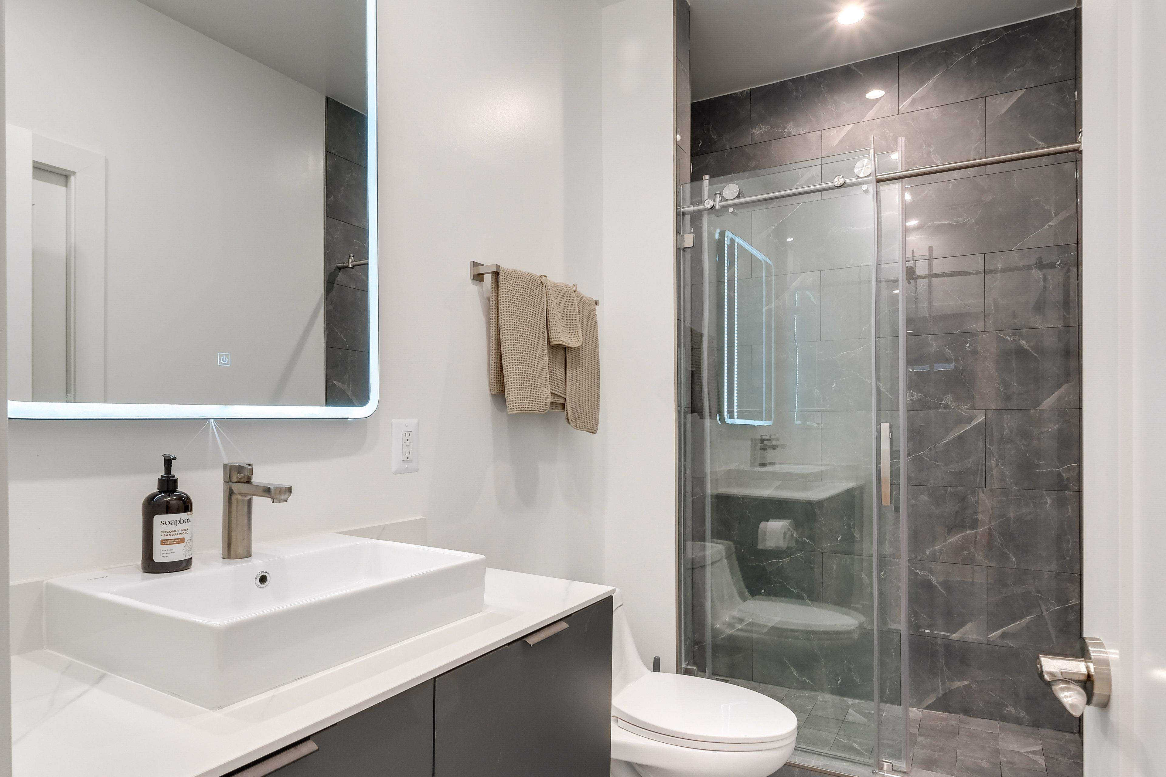 Bathroom | Towels Provided