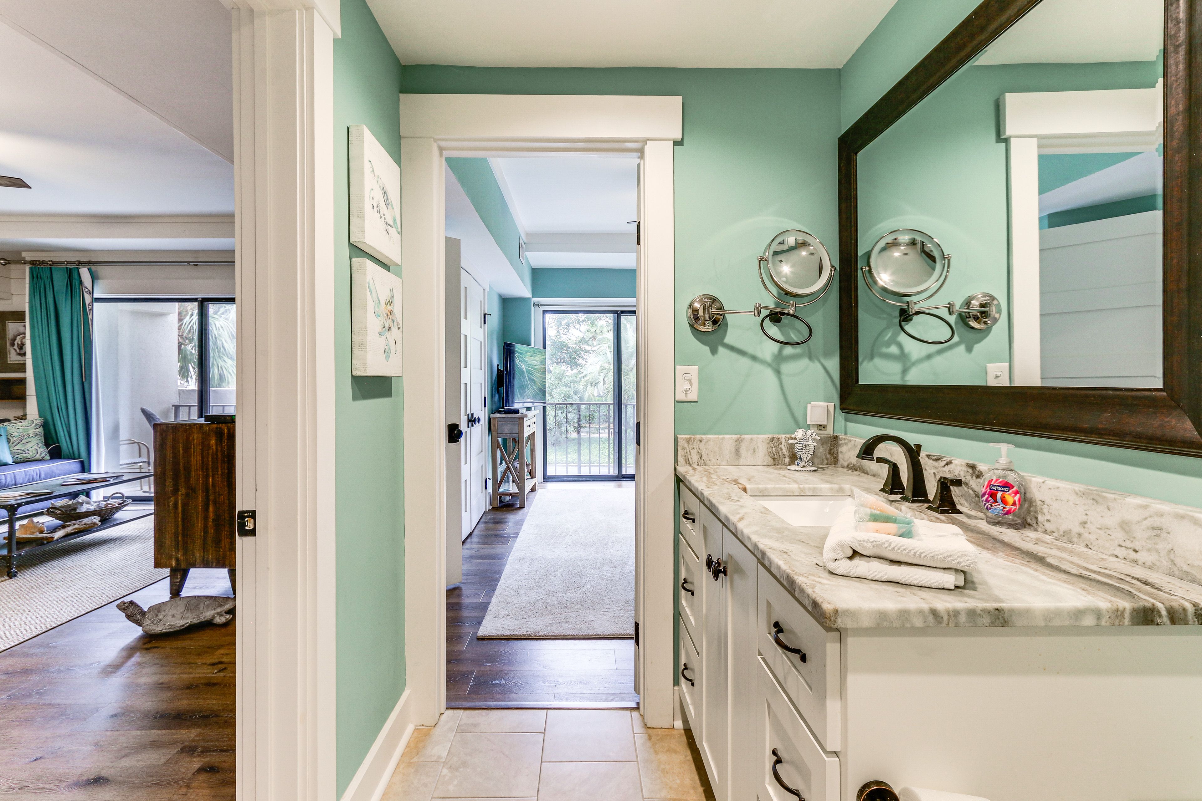 Full Bath | Towels | Hair Dryer