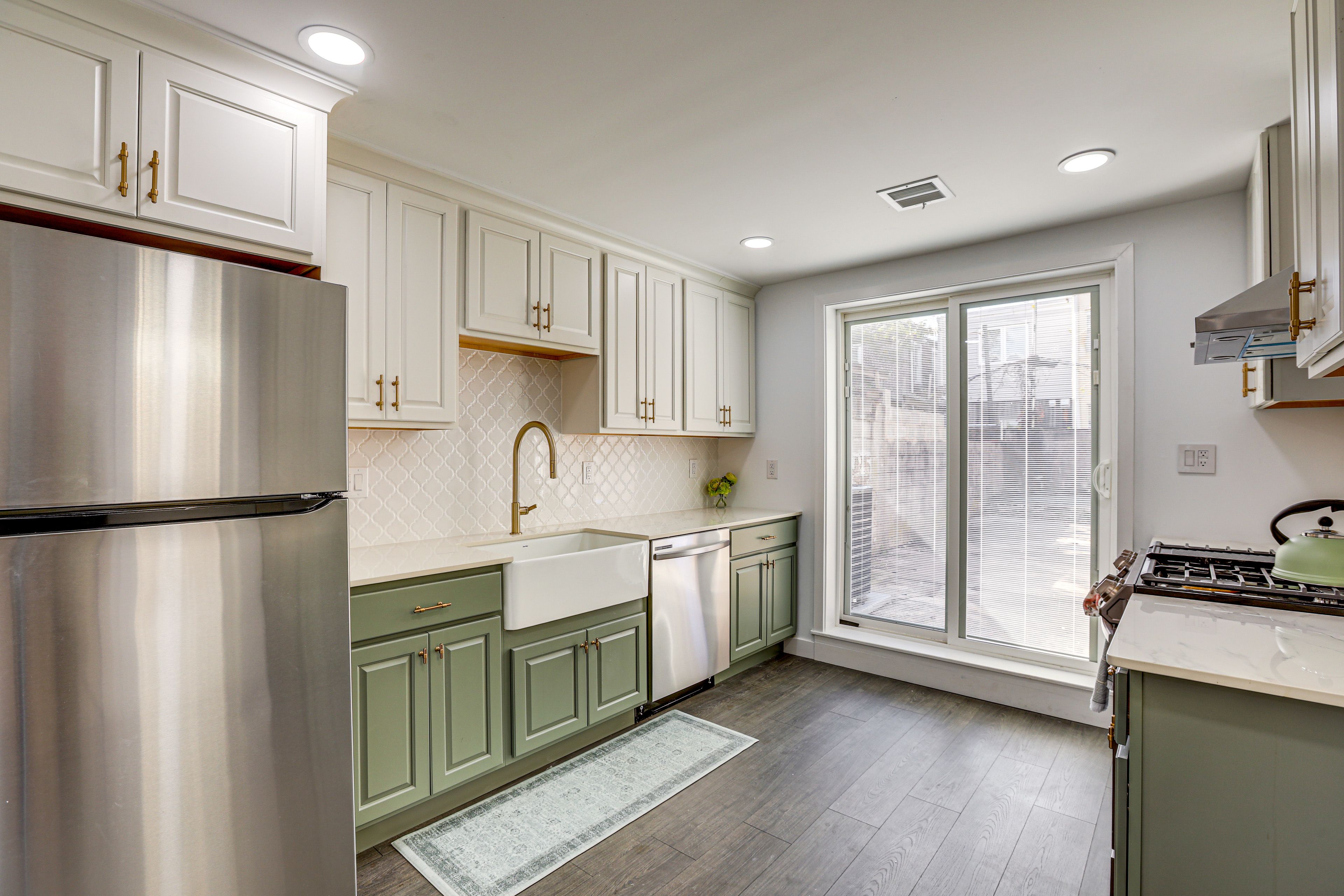 Kitchen | 1st Floor | Dishwasher | Keurig