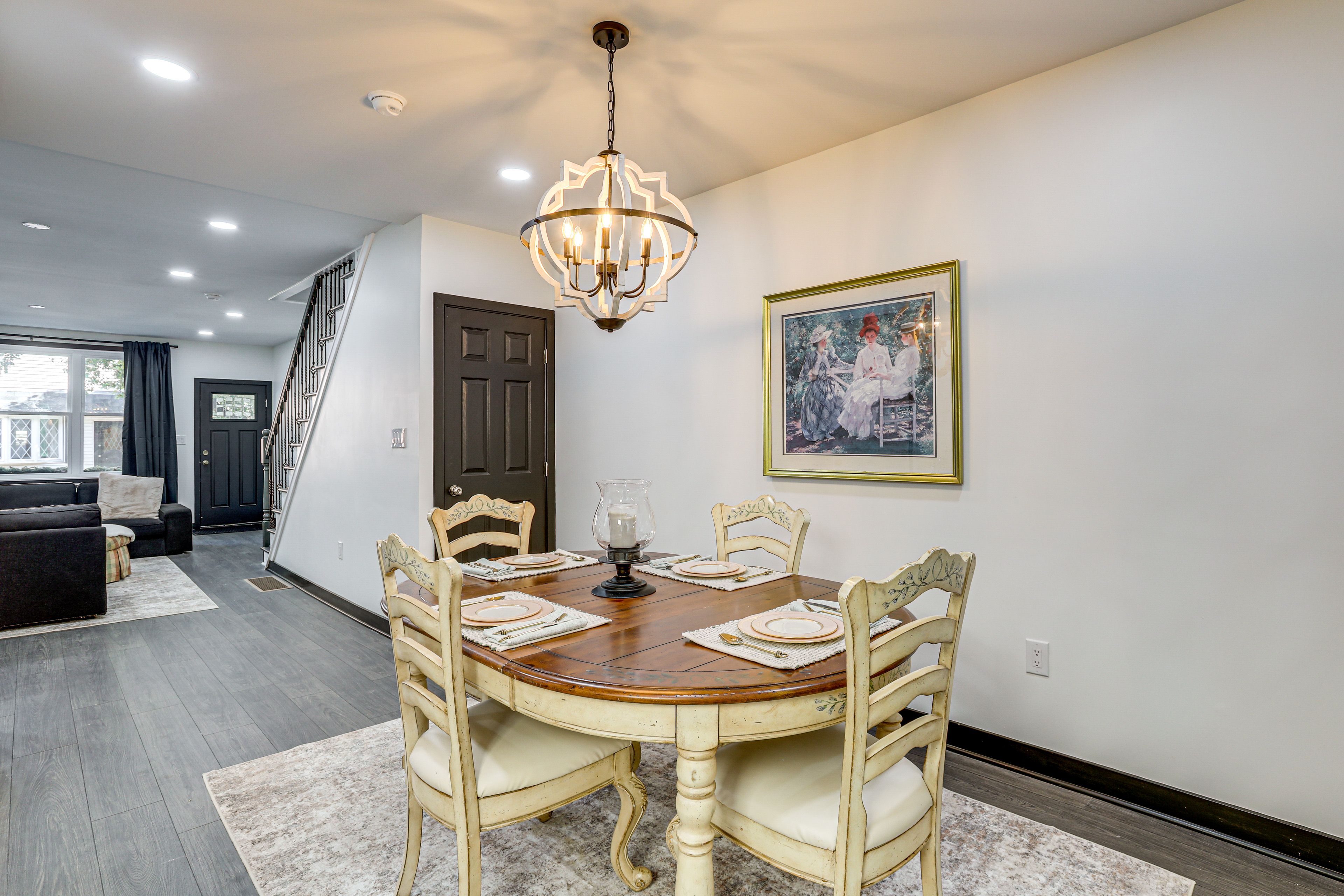 Dining Area | 1st Floor