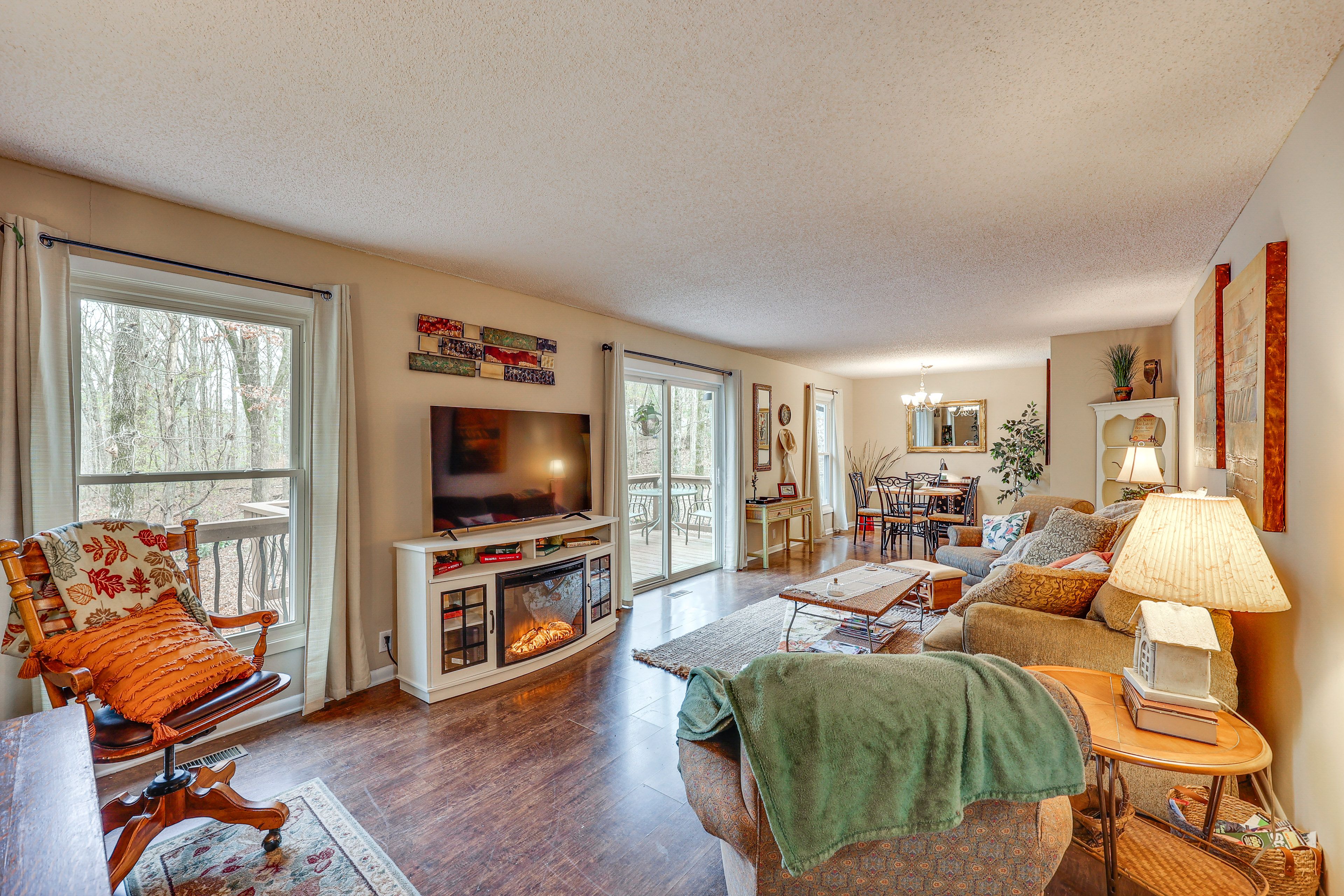 Hot Springs Vacation Rental | 2BR | 1.5BA | 1,024 Sq Ft | 2 Steps to Enter