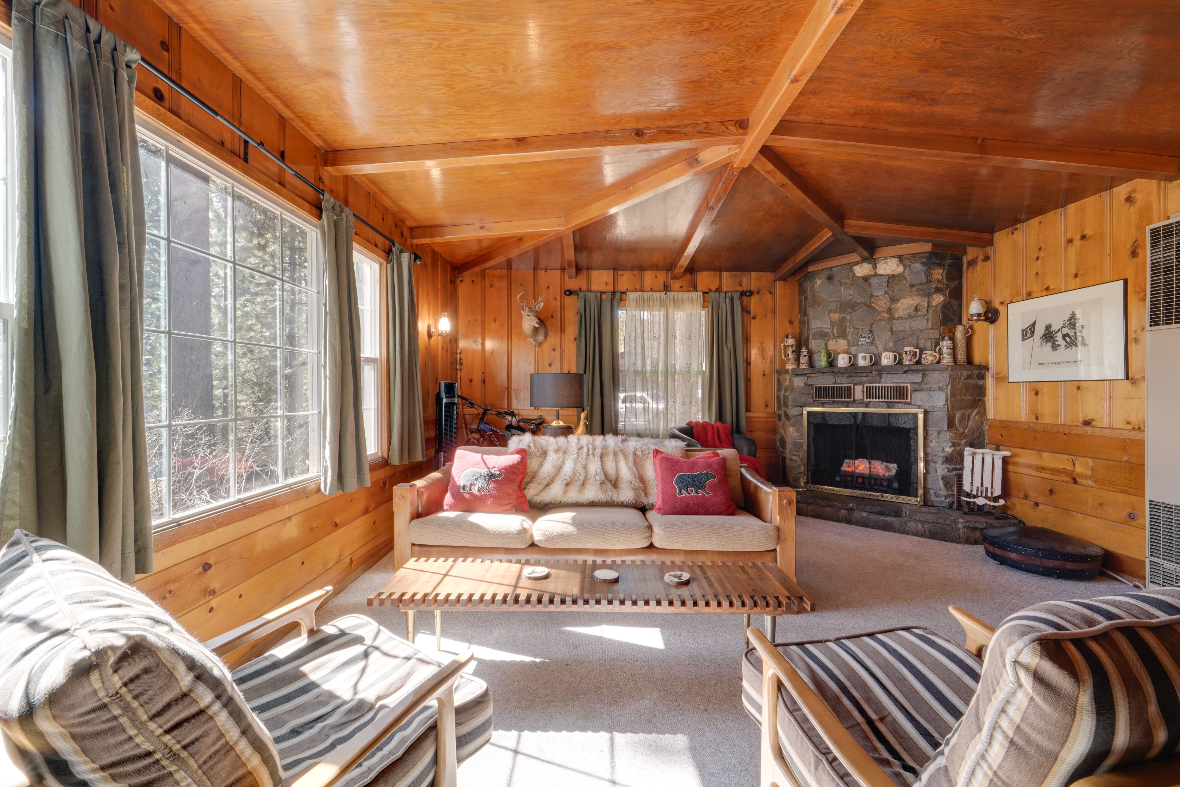 Truckee Vacation Rental | 2BR | 1BA | 930 Sq Ft