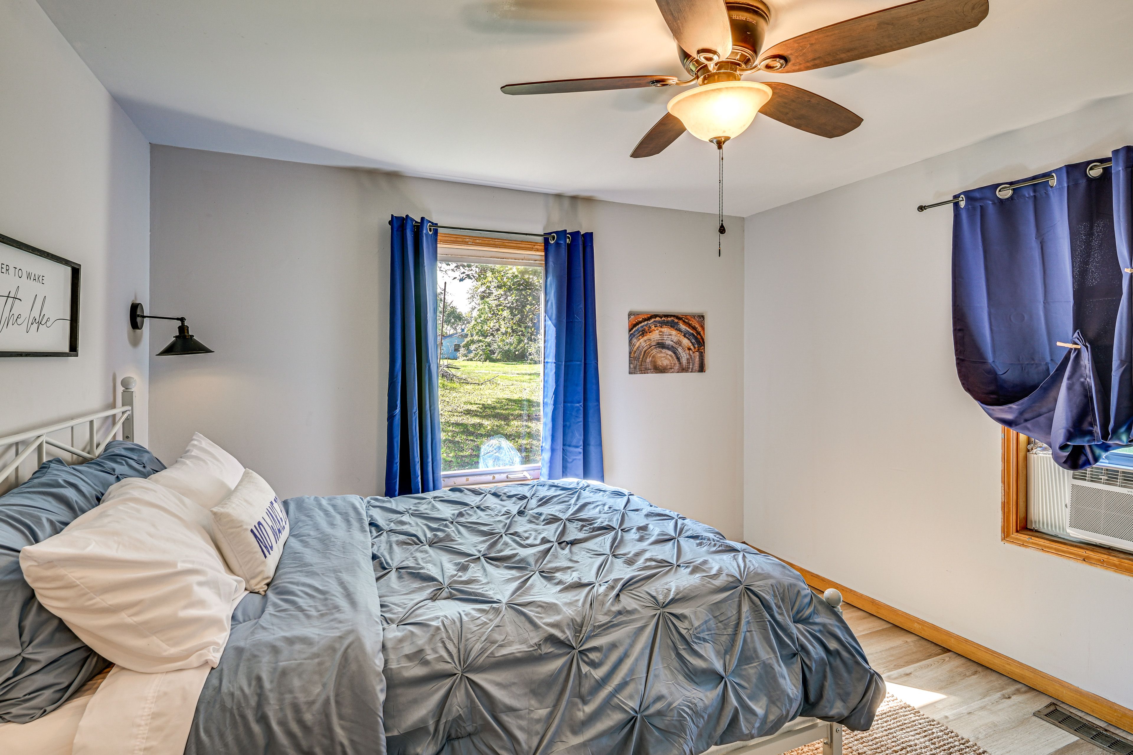 Bedroom 1 | Queen Bed | Main Level