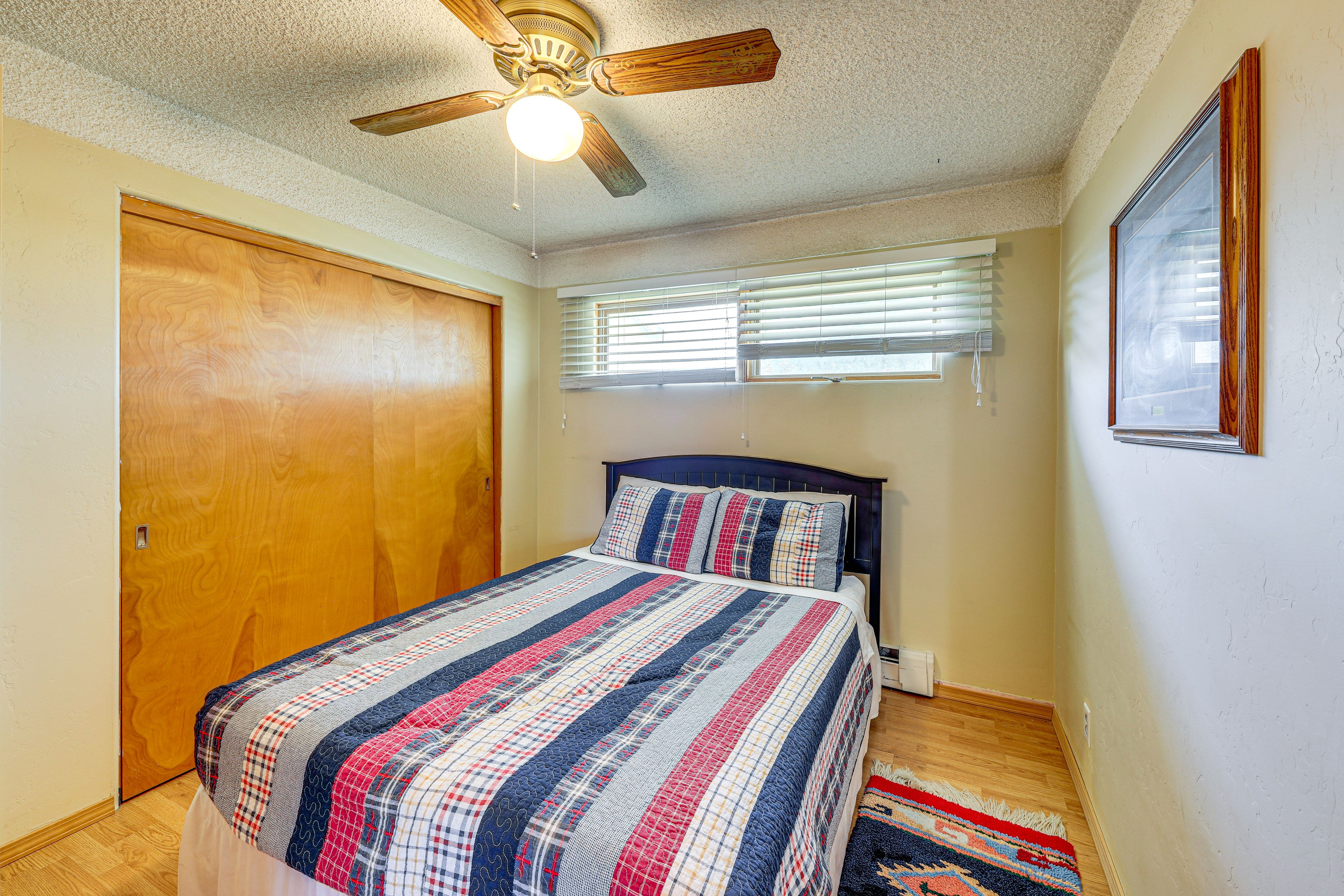 Bedroom 2 | Queen Bed | 1st Floor