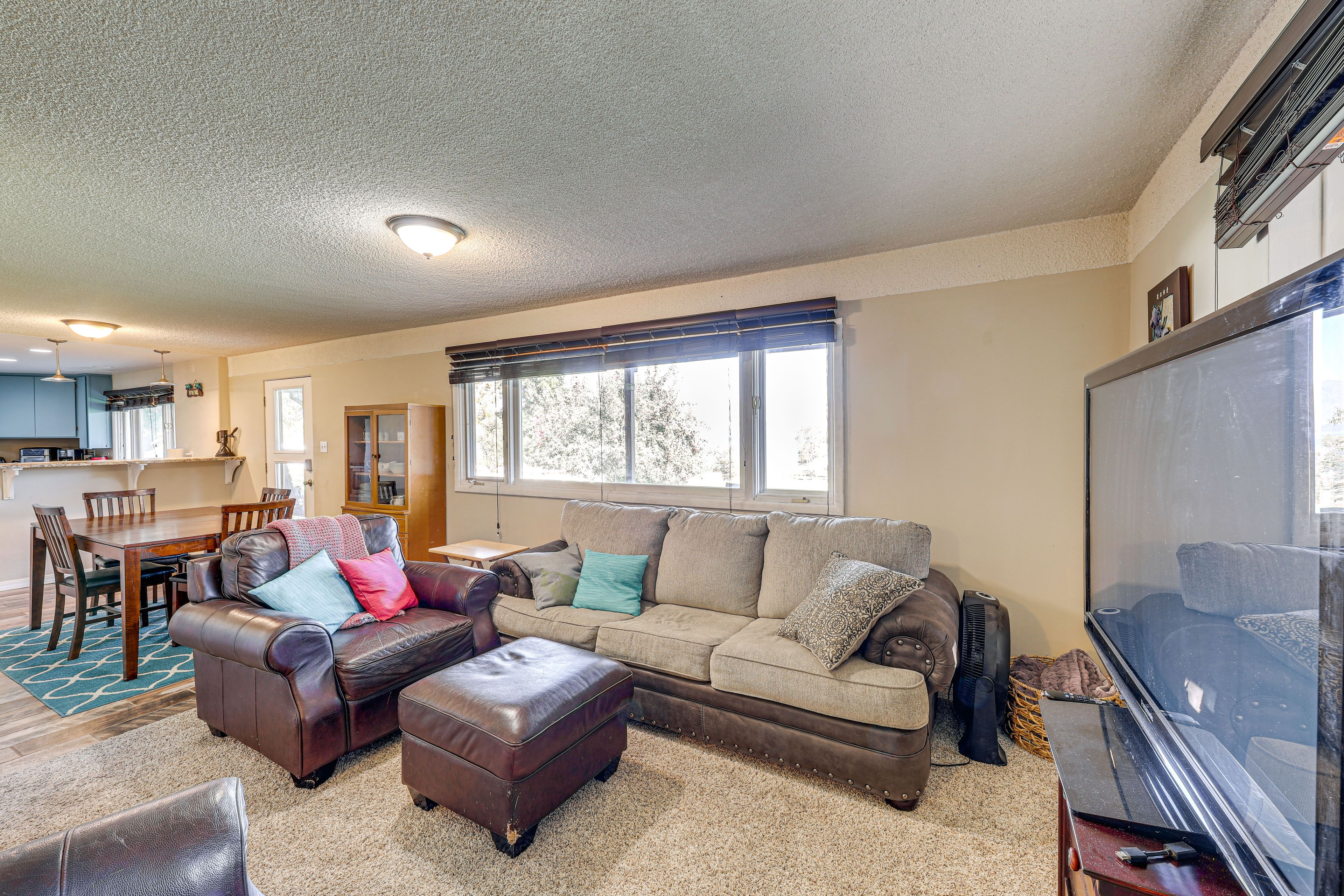 2nd Living Room | Basement | Smart TV