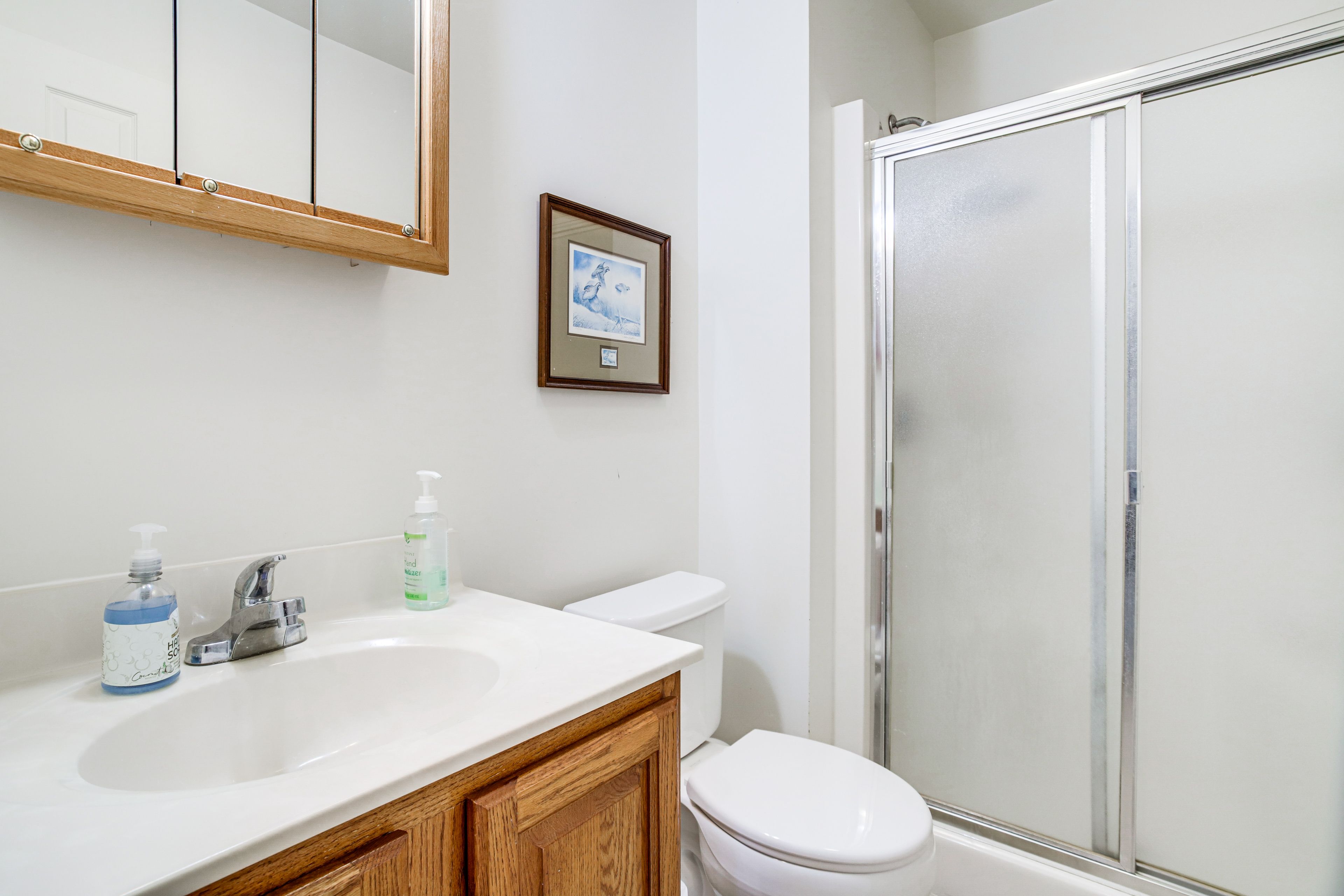 Full Bath | 2nd Floor