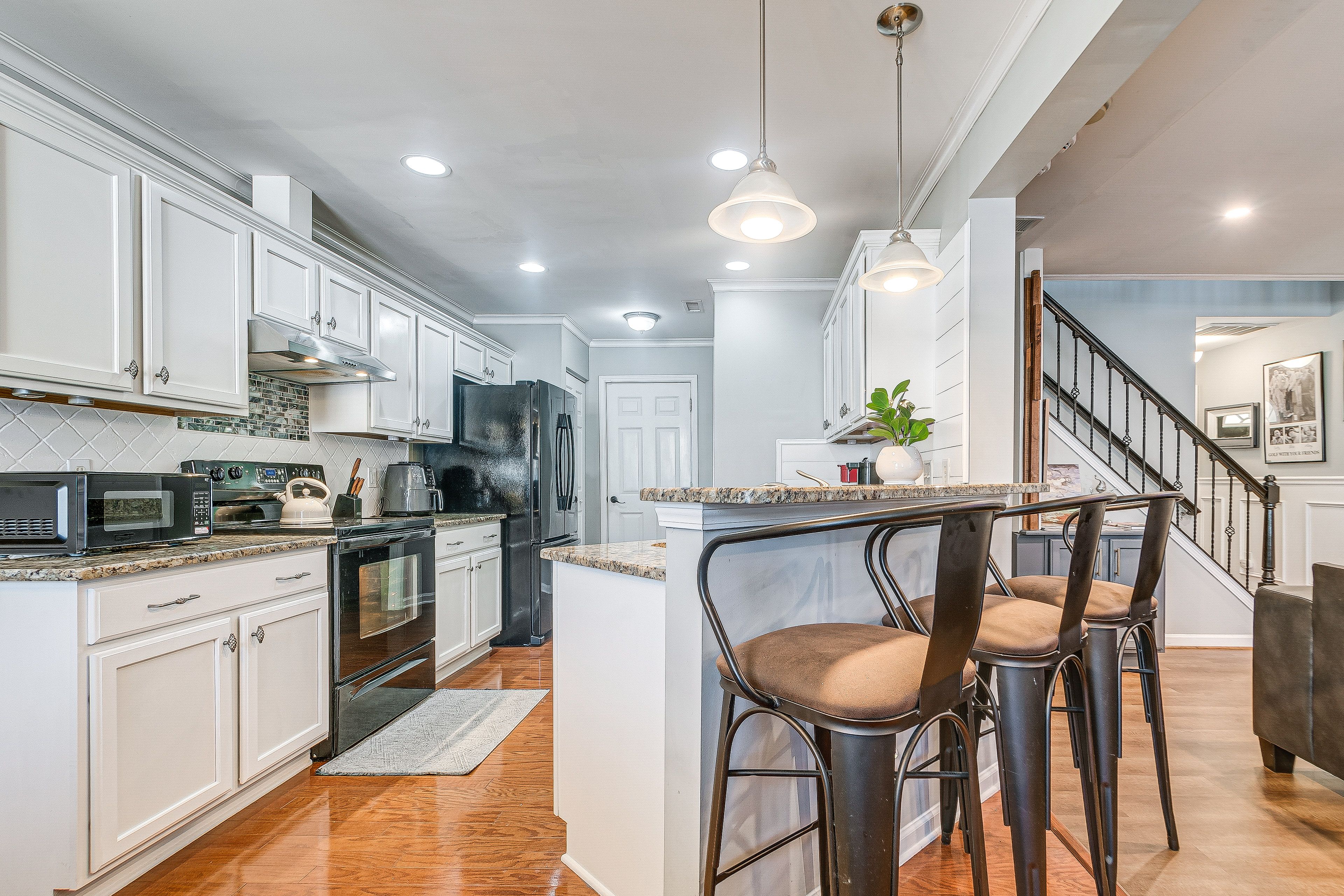 Kitchen | Toaster | Air Fryer | 1st Floor