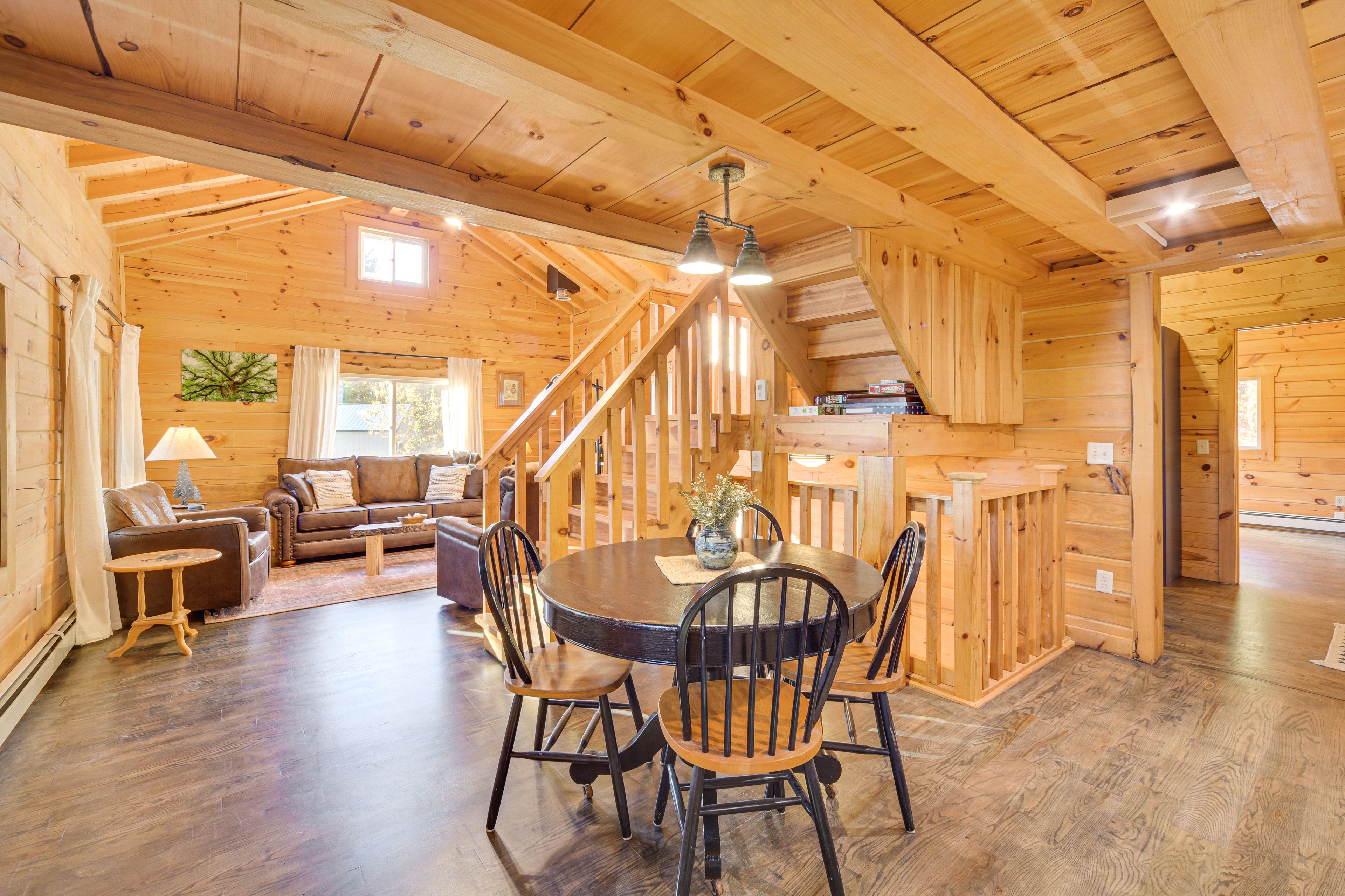 Dining Area | 1st Floor