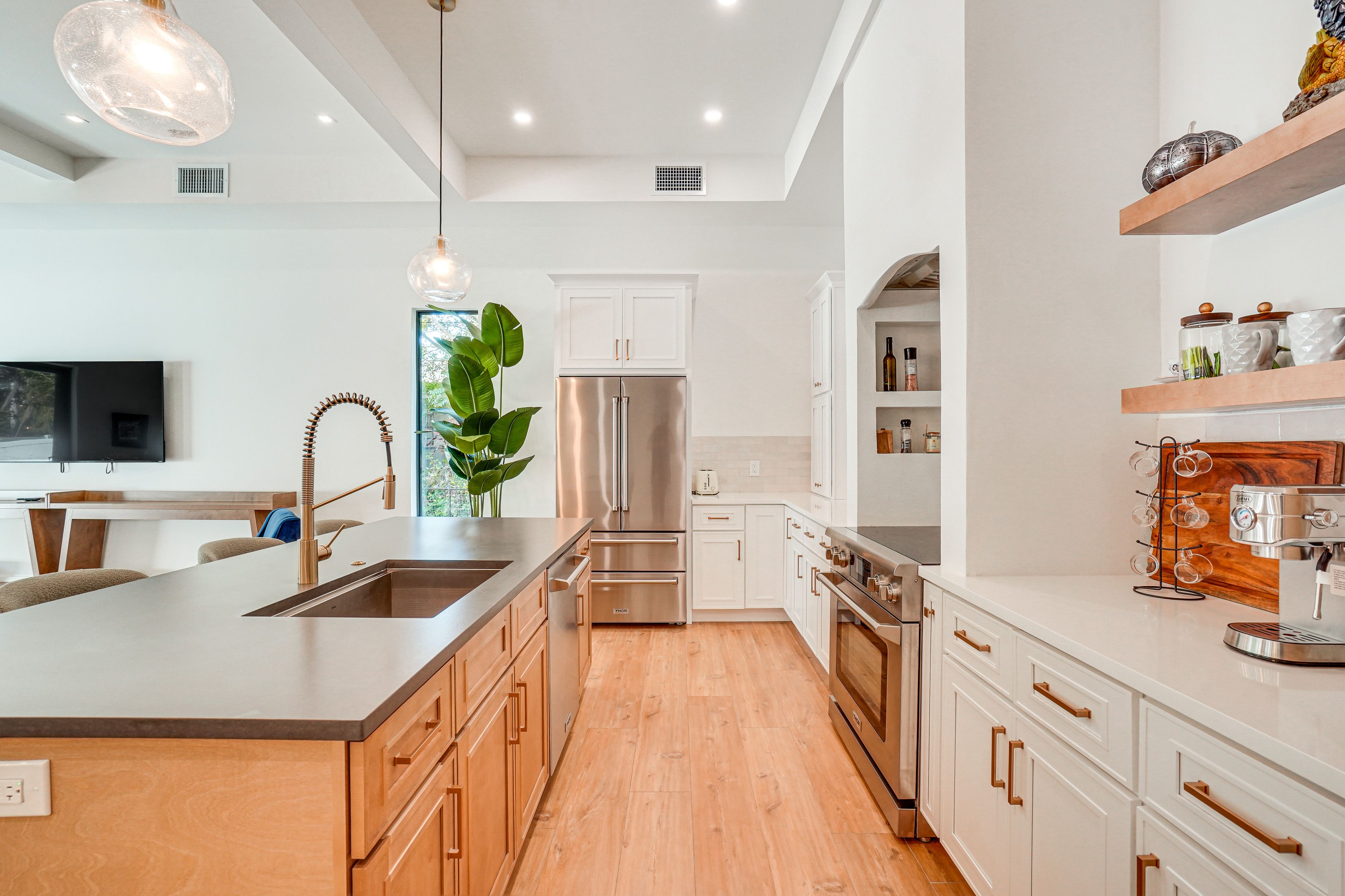 Kitchen | Keurig & Espresso Machine