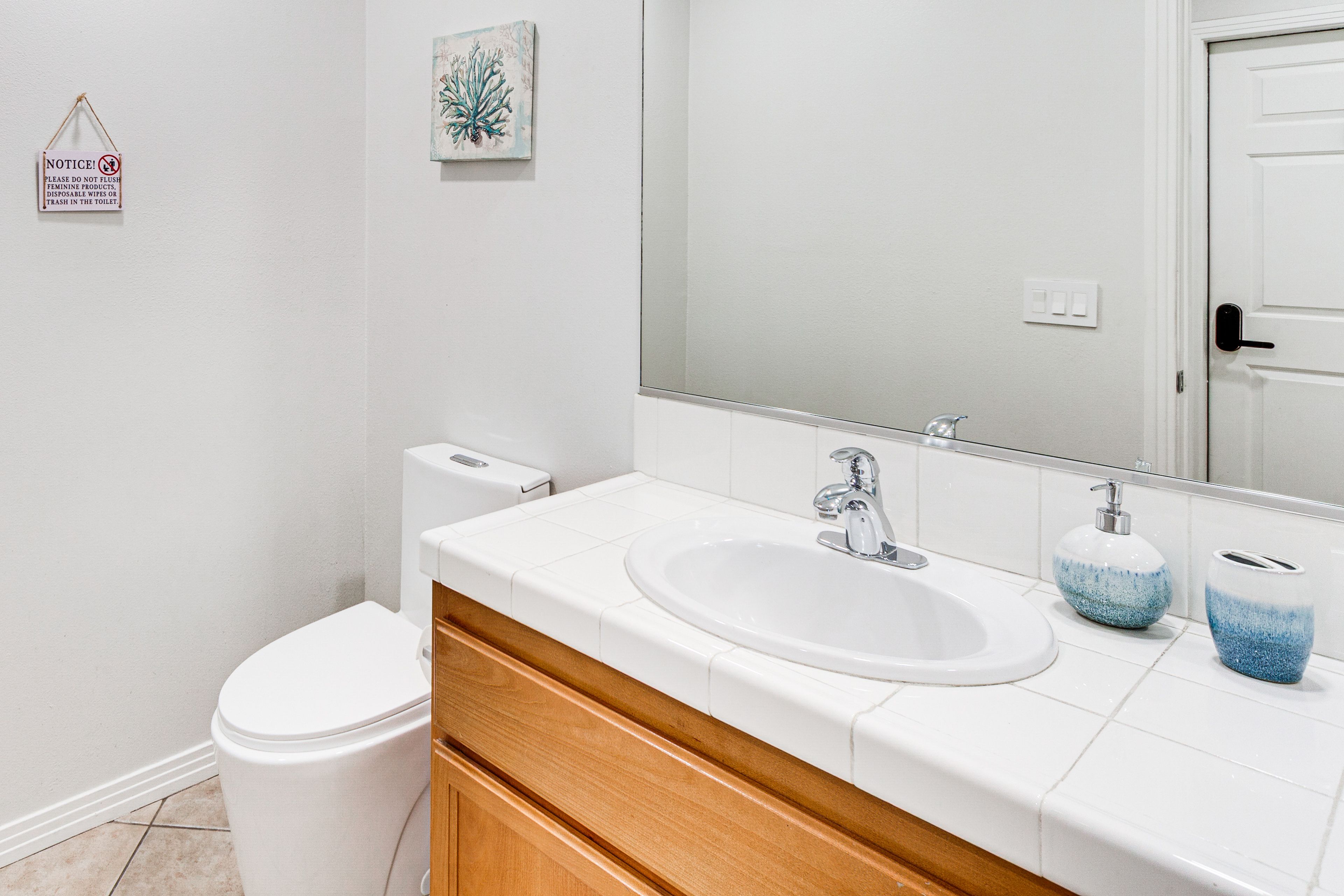 Half Bathroom | 1st Floor