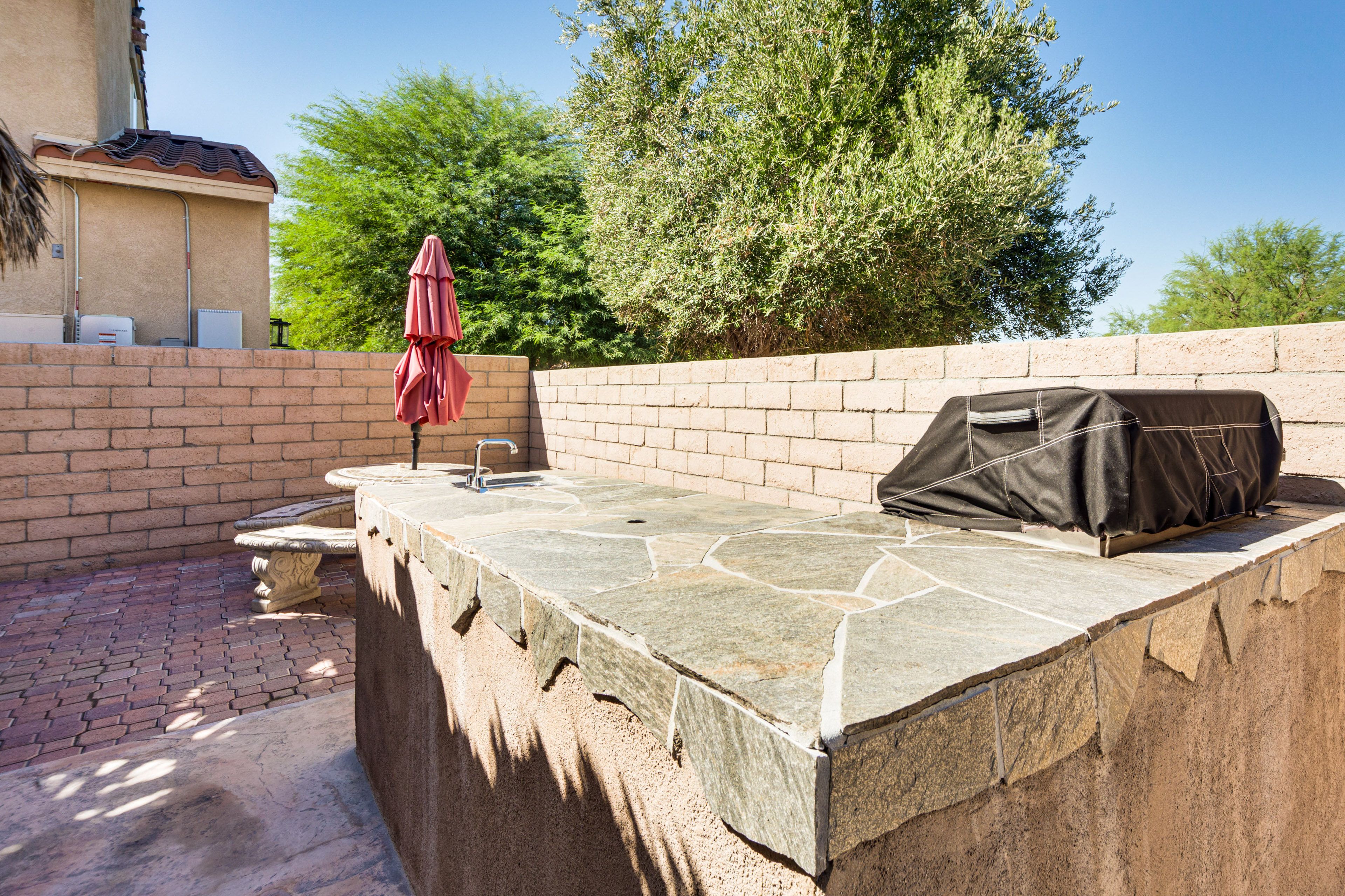 Gas Grilling Station | Table w/ Umbrella