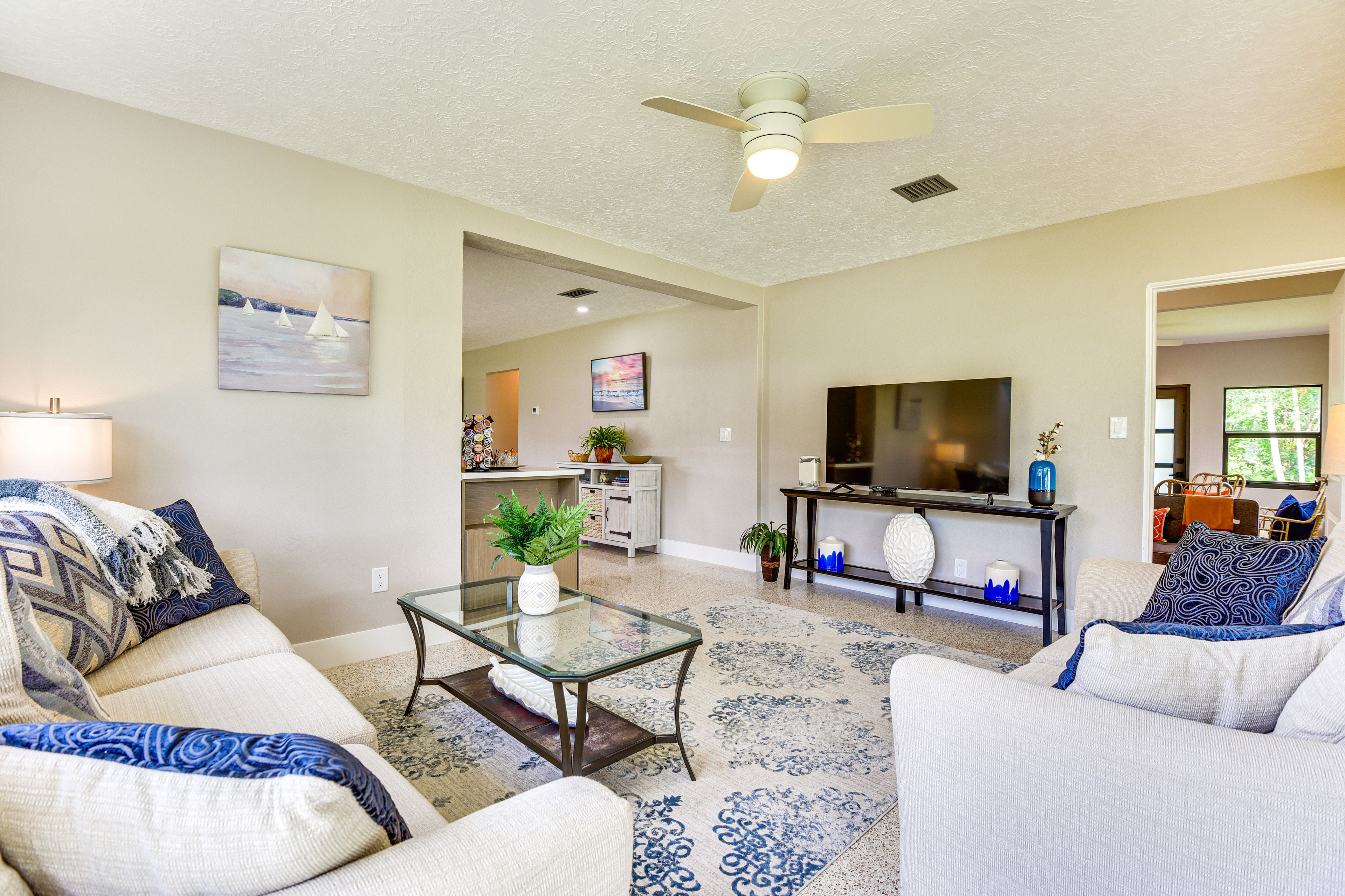 Bradenton Vacation Rental | 3BR | 3BA | 1,250 Sq Ft | 1 Step Required