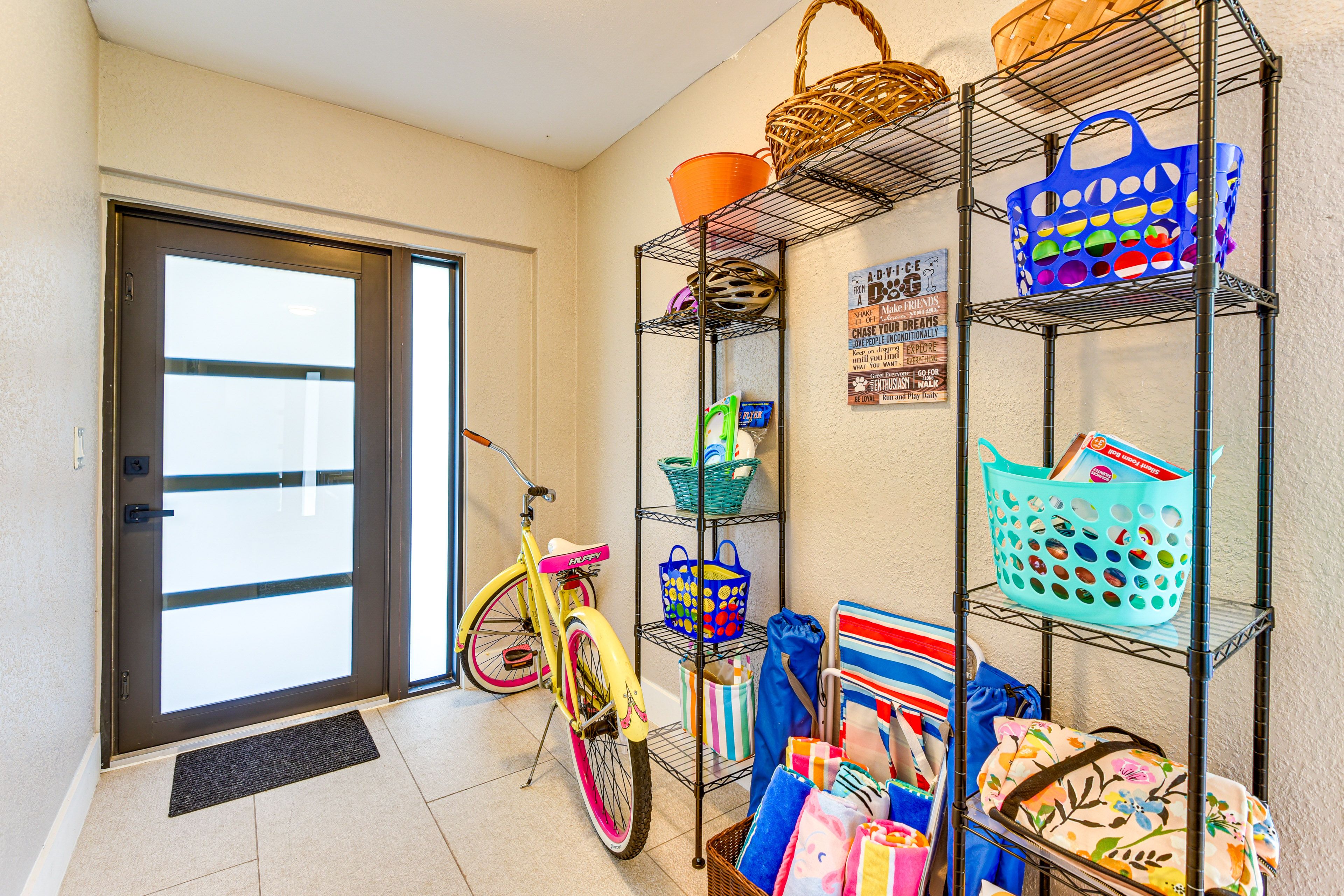 Entryway to Backyard | Beach Chairs & Towels
