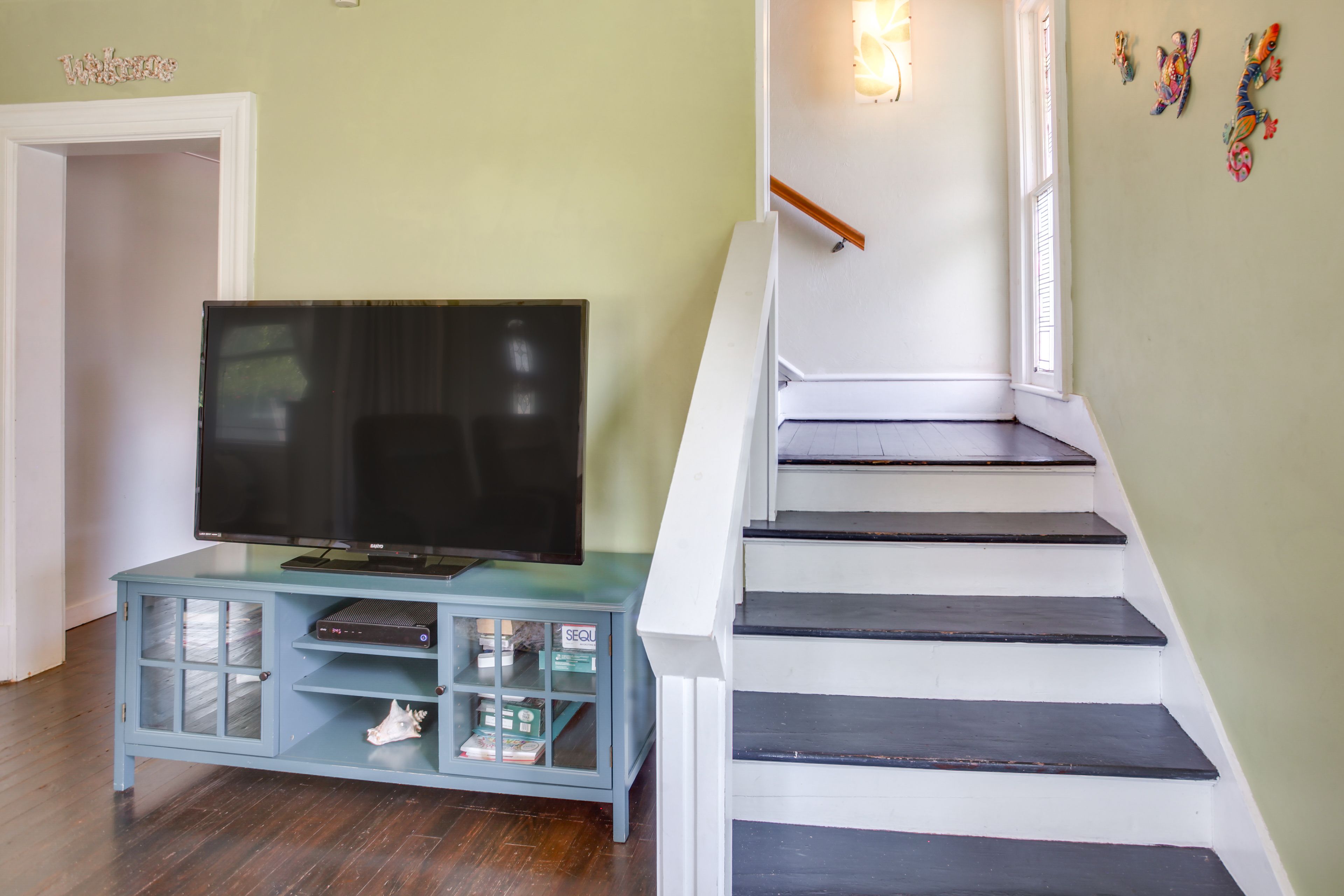 Stairs to 2nd Floor